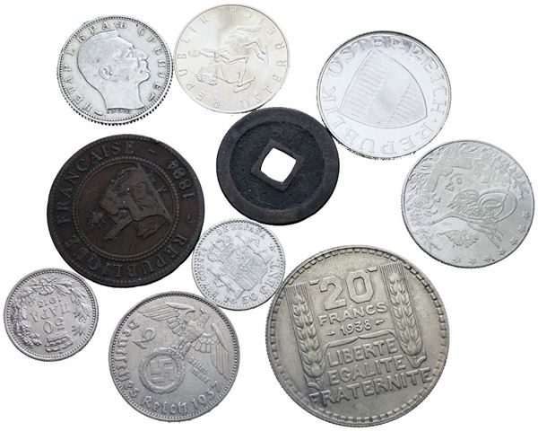 ESTERE. Lotto di 10 monete varie di cui 8 in argento. Conservazioni varie.