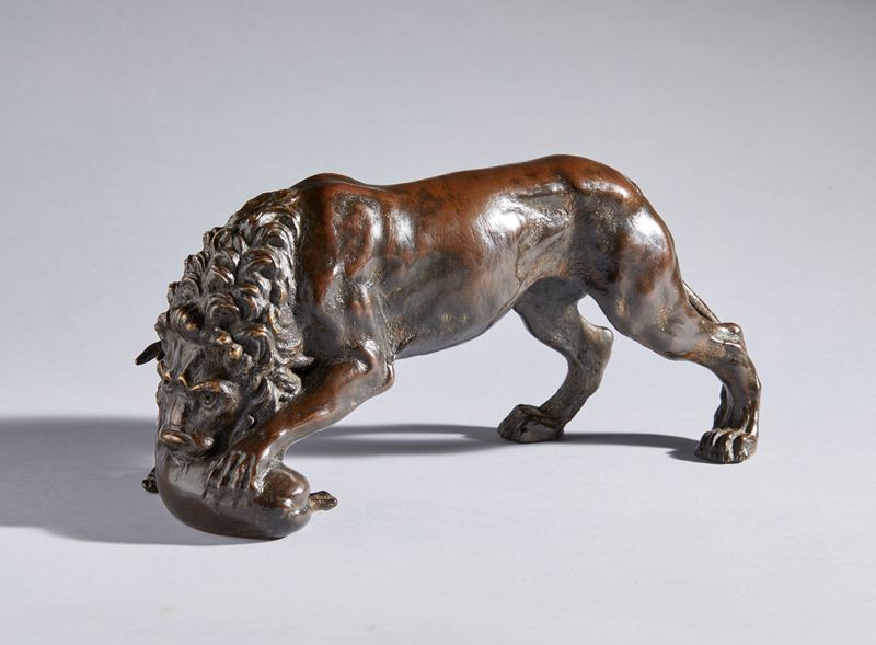 Leone e gazzella. Barthelemy Prieur (Berzieux, 1536 circa- 1611), Bottega. XVII secolo Bronzo con...