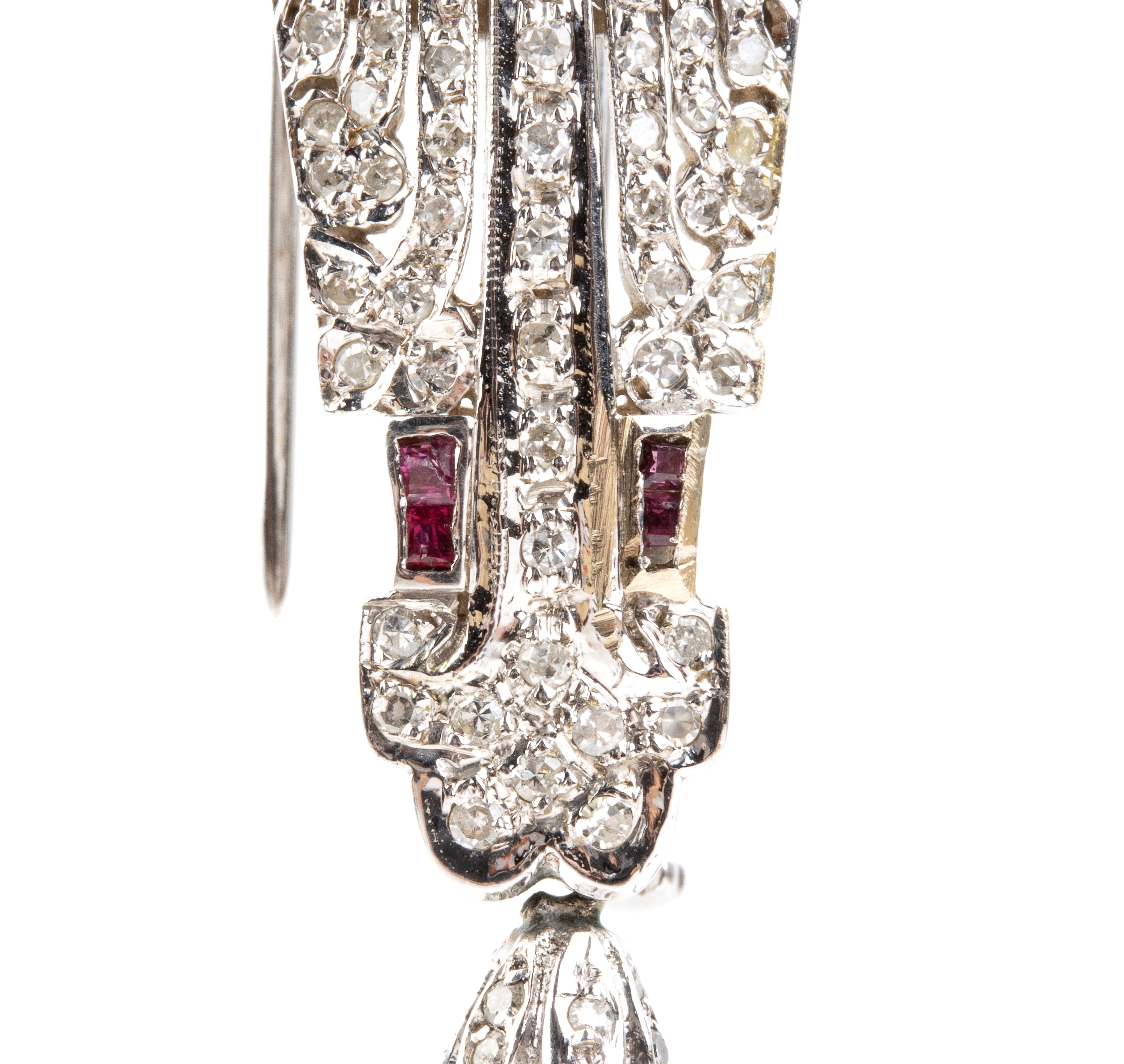Spilla pendente in stile Déco, oro 18k, onice, coralli Mediterranei e diamanti (anni ’50)