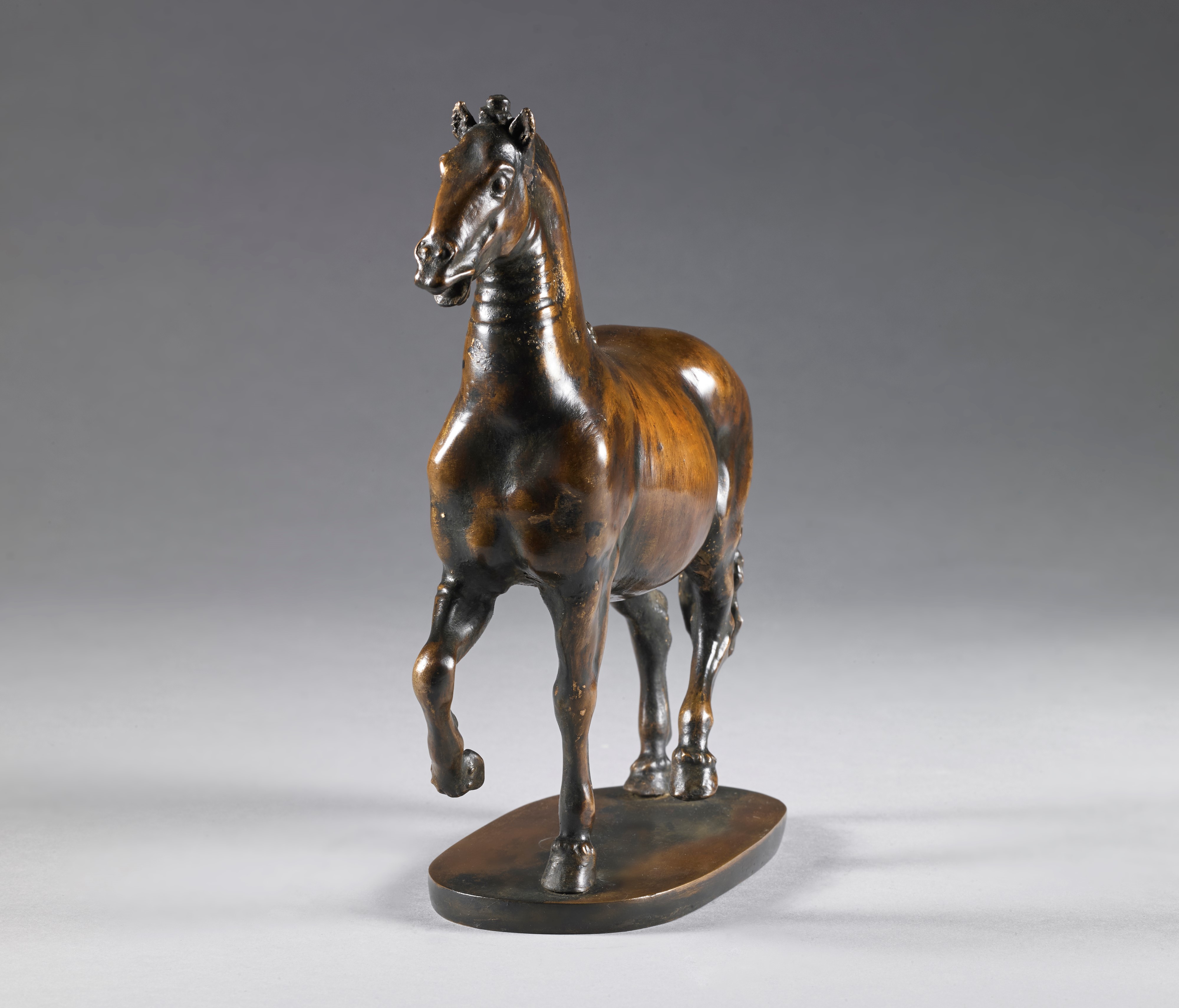 Cavallo al passo, Giambologna (Douai, 1529- Firenze, 1608) Bottega di. Bronzo, lacca rossa traspa...