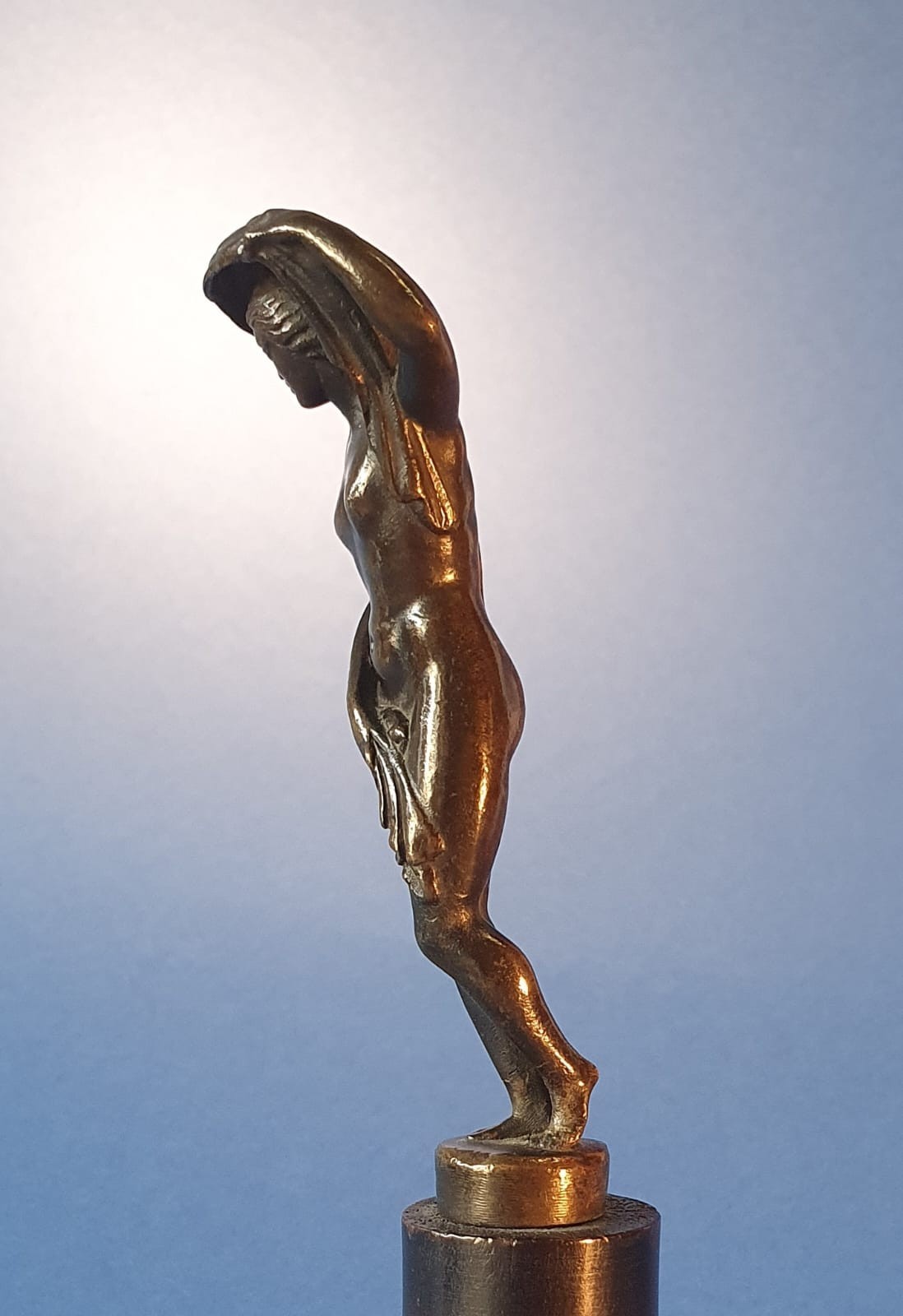 Dea della Fortuna. Periodo Grand Tour, XVIII-XIX secolo. Bronzo patinato nero.