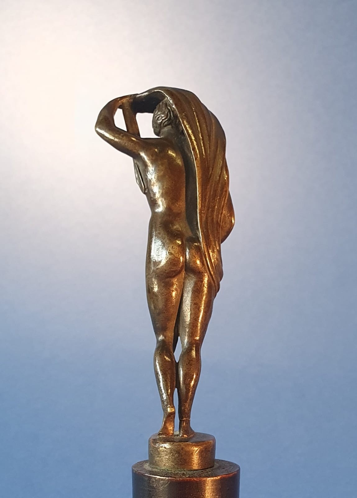 Dea della Fortuna. Periodo Grand Tour, XVIII-XIX secolo. Bronzo patinato nero.
