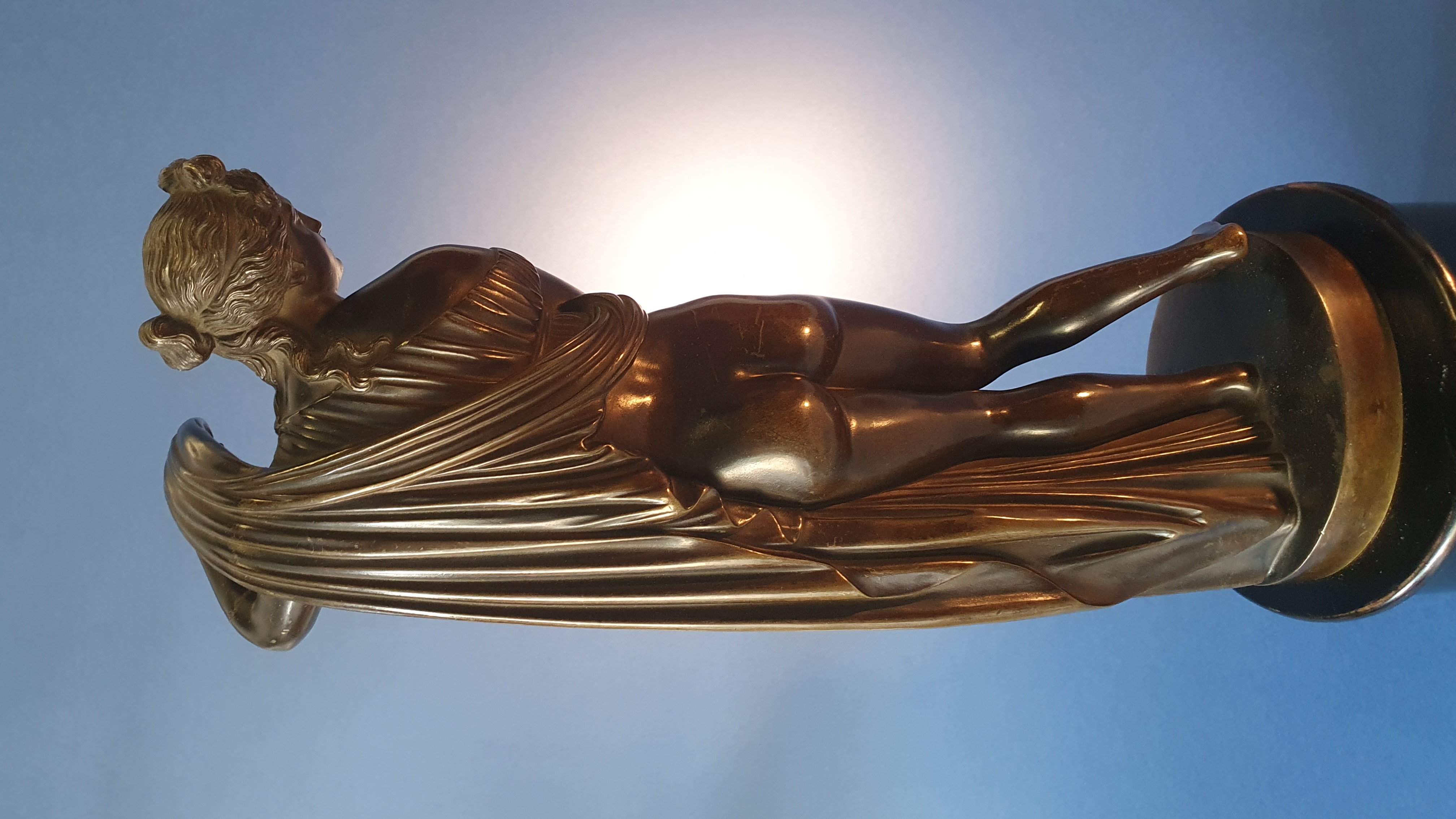 Venere Callipigia. Dal modello archeologico. XVIII-XIX secolo. Bronzo patinato nero. Lievi segni ...