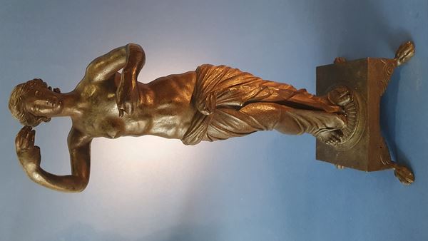 Venere al bagno. Napoli, Fonderia Chiurazzi.  XIX secolo. Bronzo con patina archeologica.