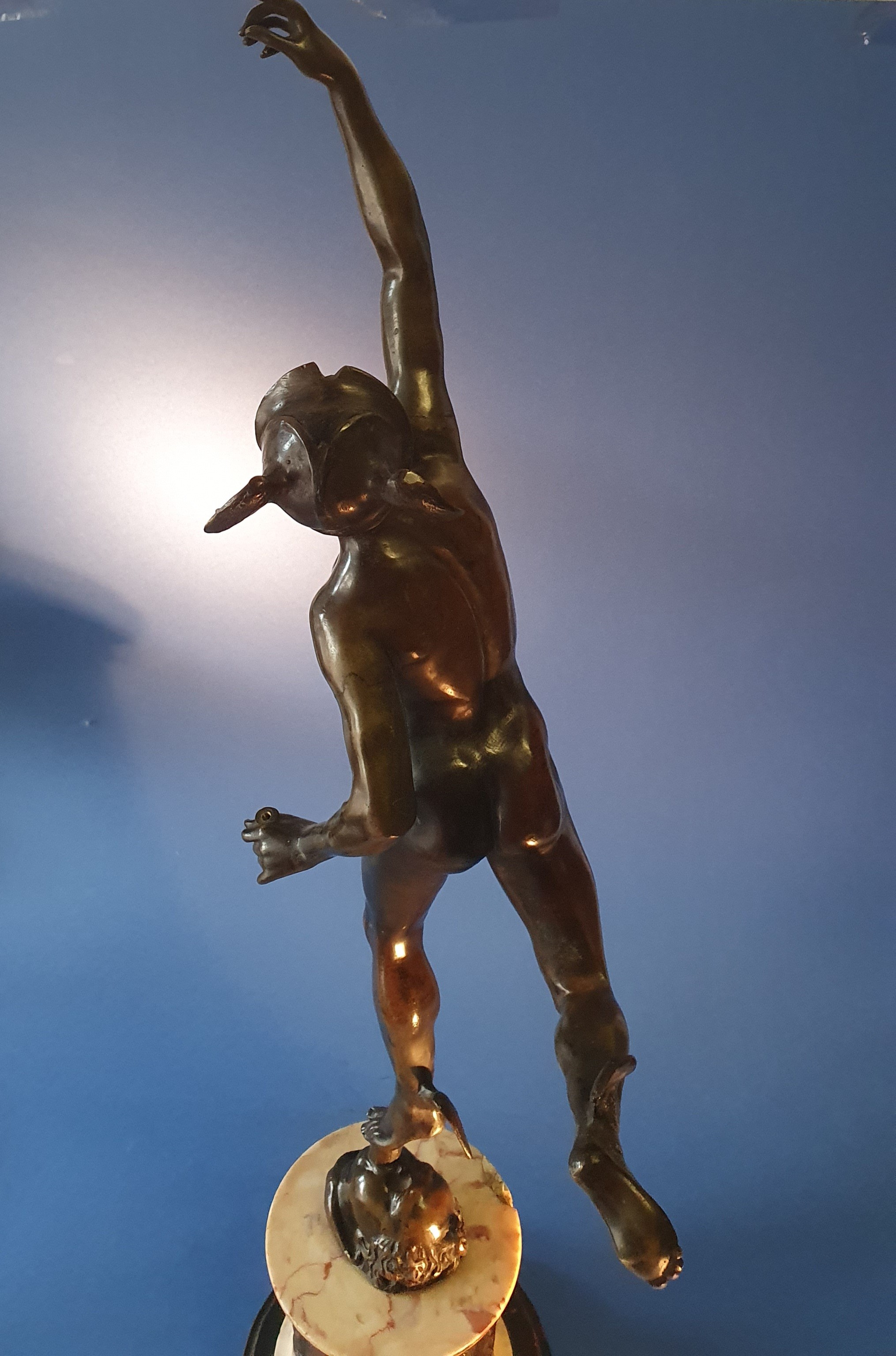 Mercurio. Dal modello di Giambologna. XVIII-XIX secolo. Bronzo patinato. Base originale in bronzo...