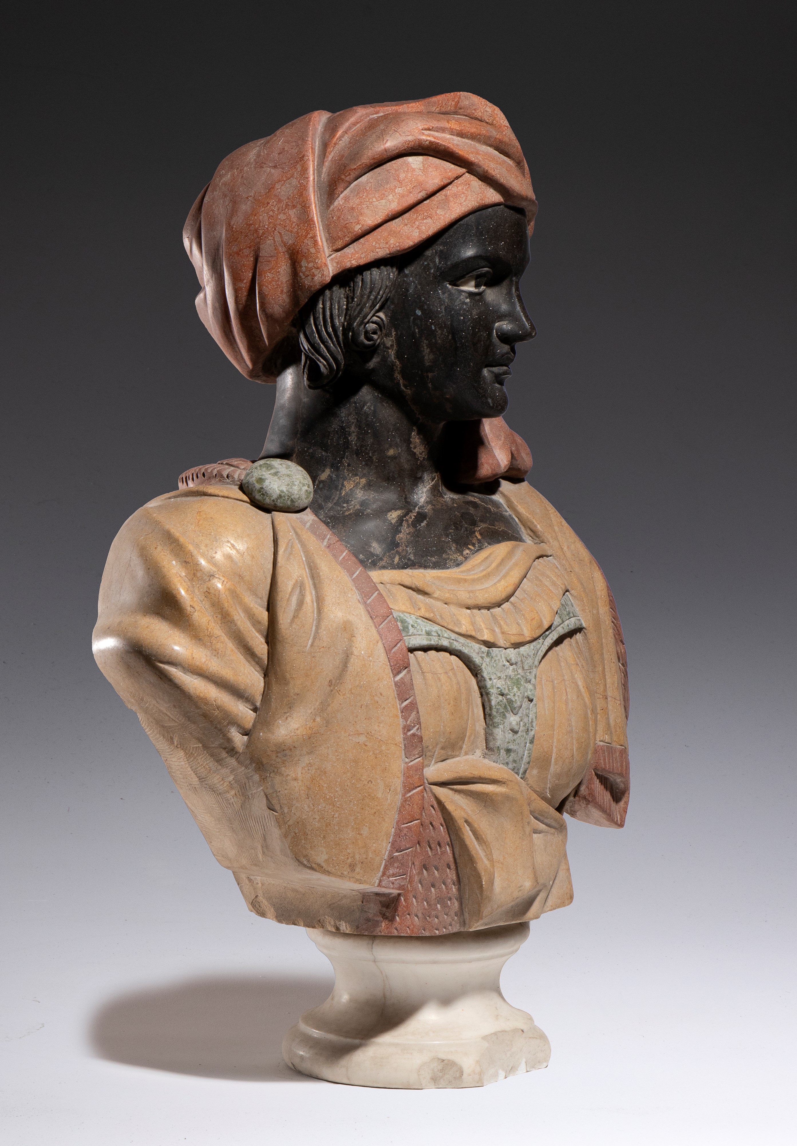 Scultura a busto, fine XIX secolo, marmi policromi