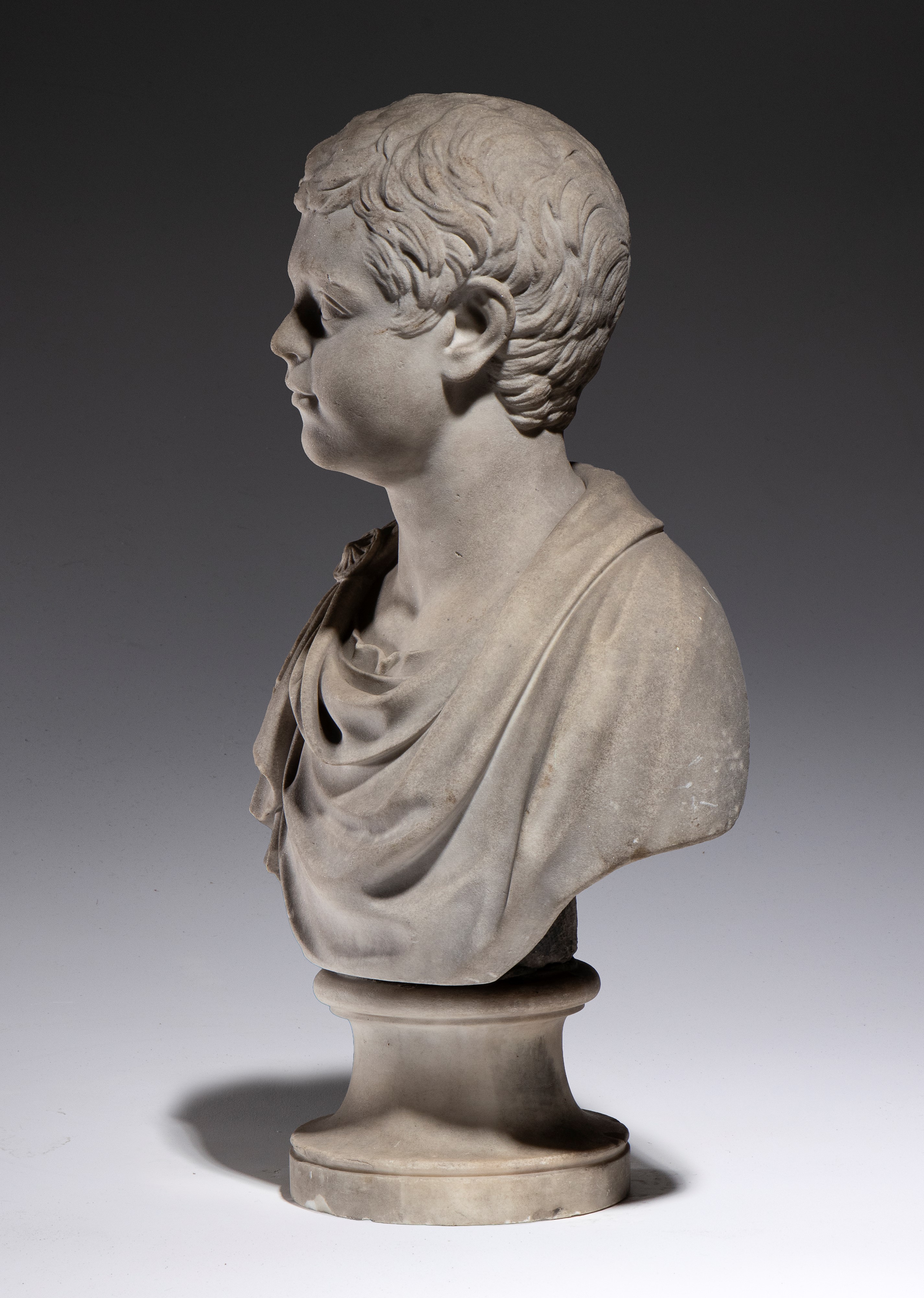 Ritratto di giovane imperatore Faustino o Caracalla, busto in marmo bianco