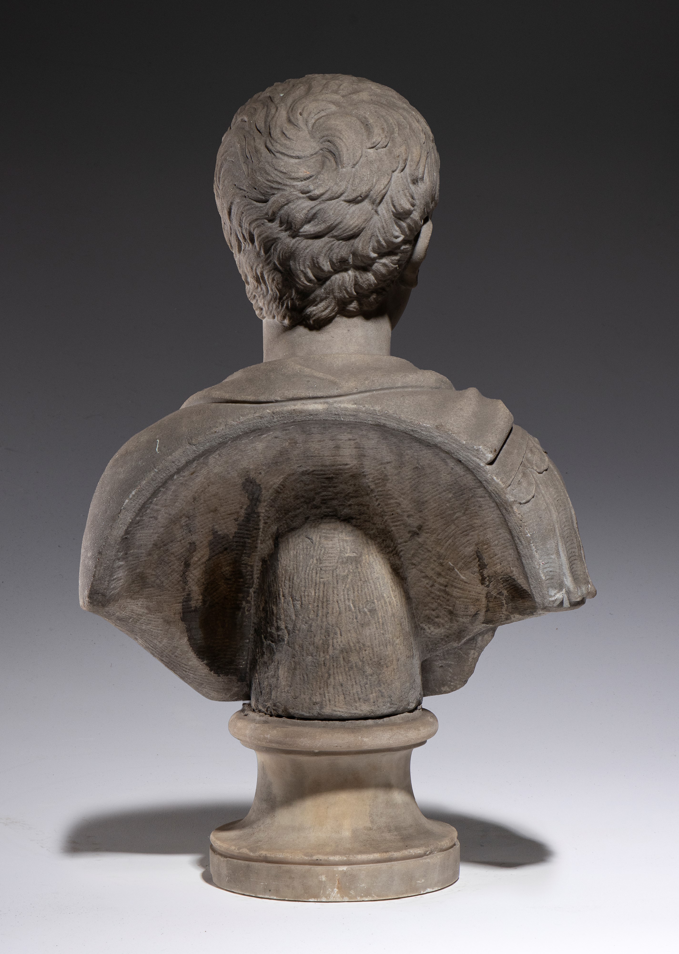 Ritratto di giovane imperatore Faustino o Caracalla, busto in marmo bianco