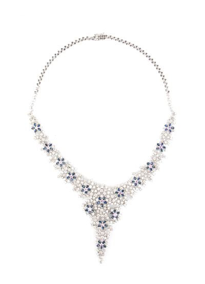 Girocollo in oro bianco 18k con zaffiri blu e rosa e diamanti taglio brillante