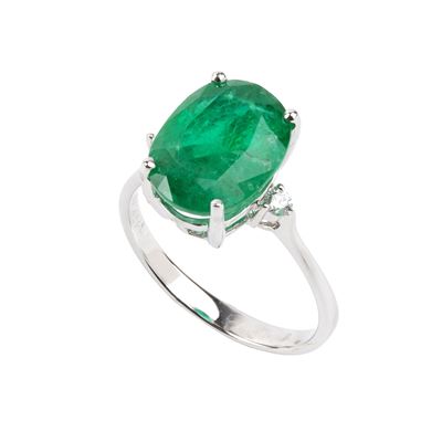 Anello in oro bianco 18k con smeraldo ovale e diamanti, punzonato 18k 750 4599