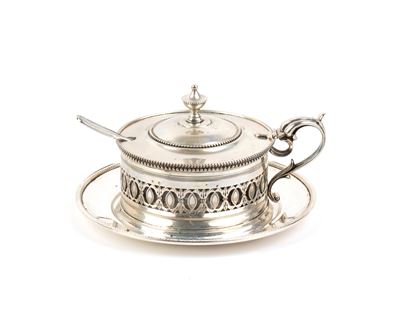 Formaggiera italiana, argento 800/1000 e 925/1000 con contenitore in vetro, seconda metà del XX s...