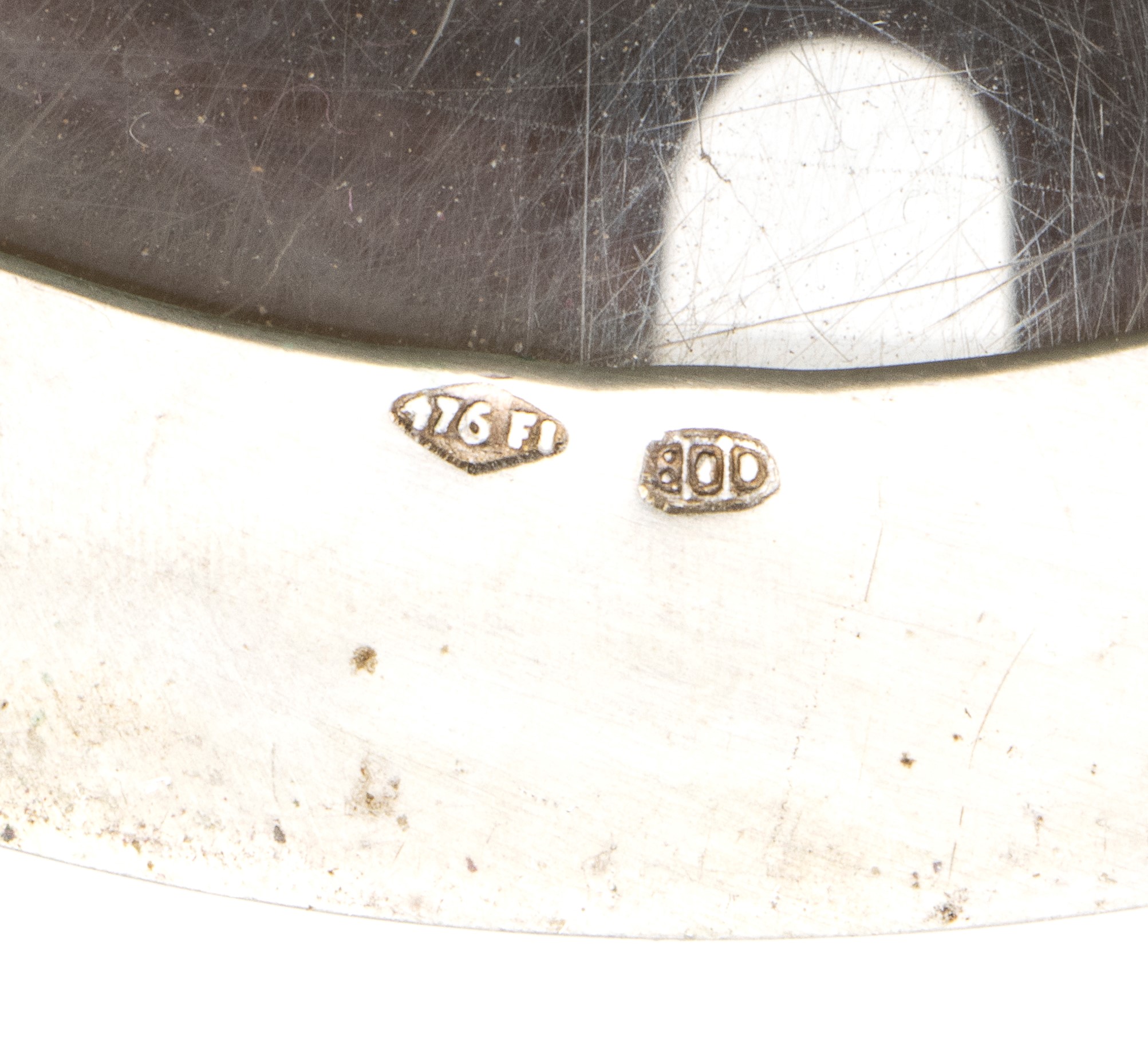 Formaggiera italiana, argento 800/1000 e 925/1000 con contenitore in vetro, seconda metà del XX s...