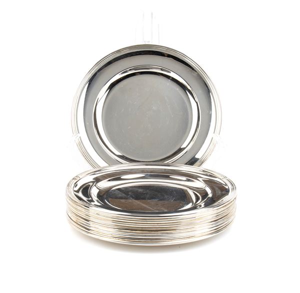 Set di 12 piatti italiani in argento