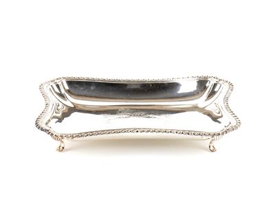 Cestino italiano in argento 800/1000, inciso floreale (1935-1945)