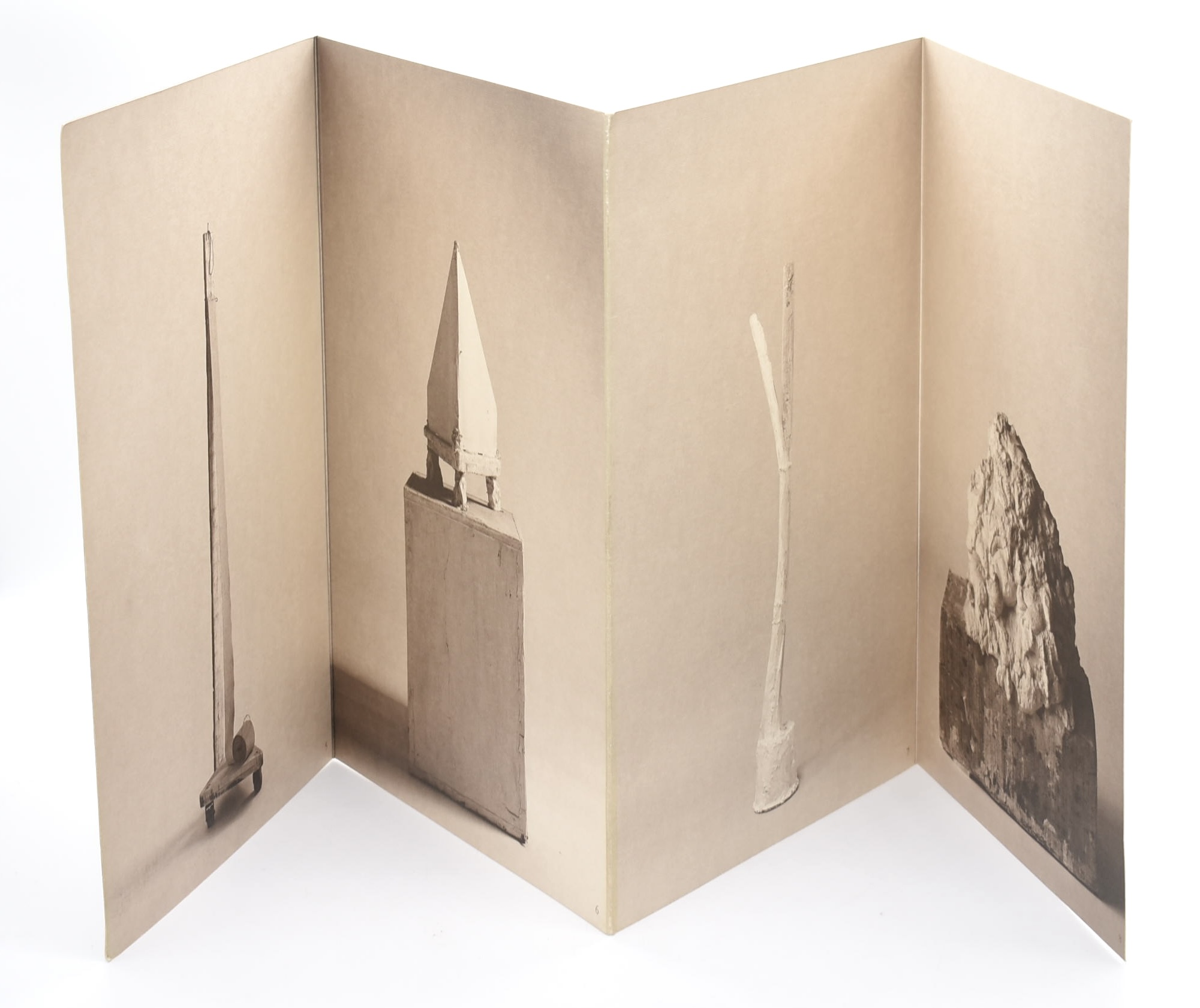 Cy Twombly, Dépliant editoriali dedicati all’artista (Disegni e Scultura)