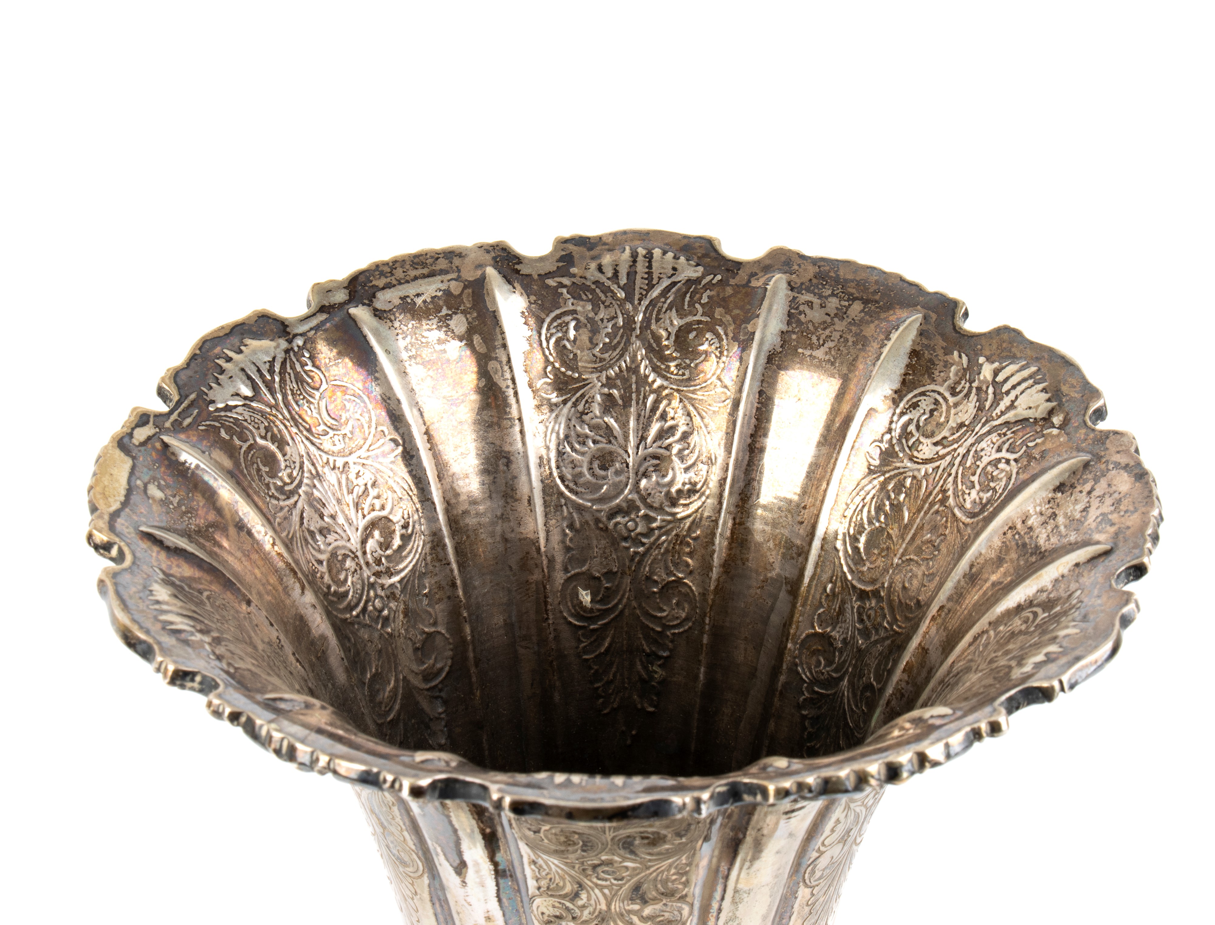 Vaso italiano in argento, finezza circa 800‰, inizio XX secolo