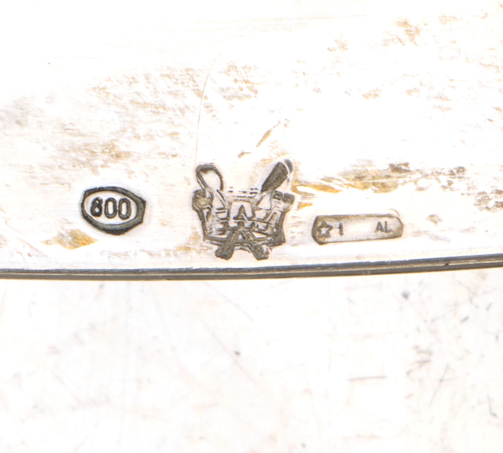 Gruppo di 5 vassoi italiani in argento 800/1000, XX secolo