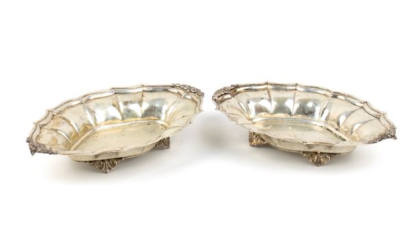 Coppia di cestini italiani in argento