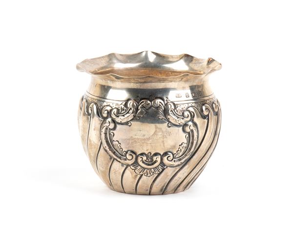 BARKER BROTHERS SILVER Ltd - Vaso inglese in argento