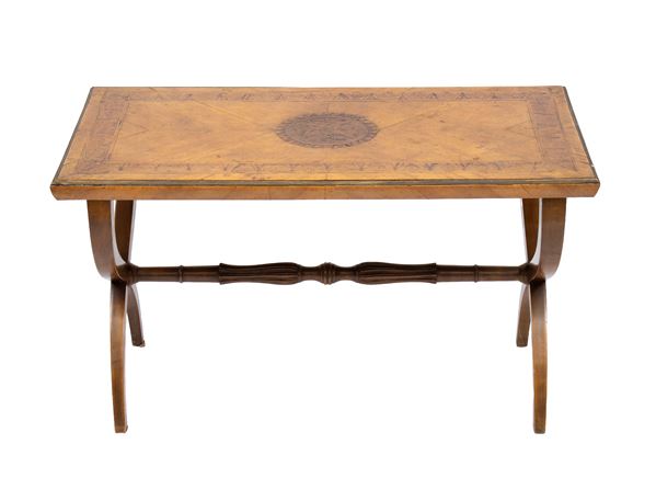 Neoclassical-style coffee table