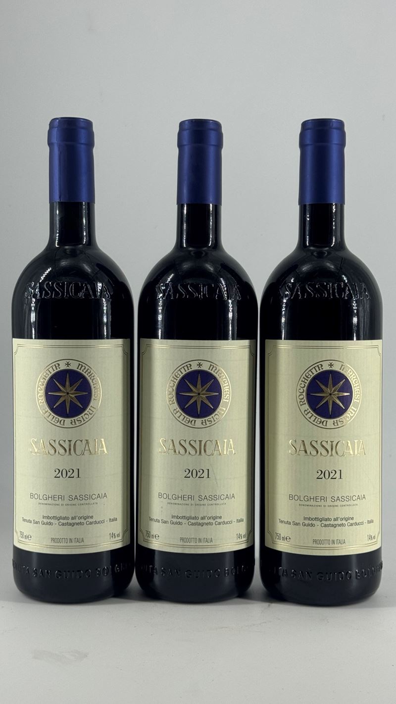 Vino “Sassicaia” 2021, 3 bottiglie