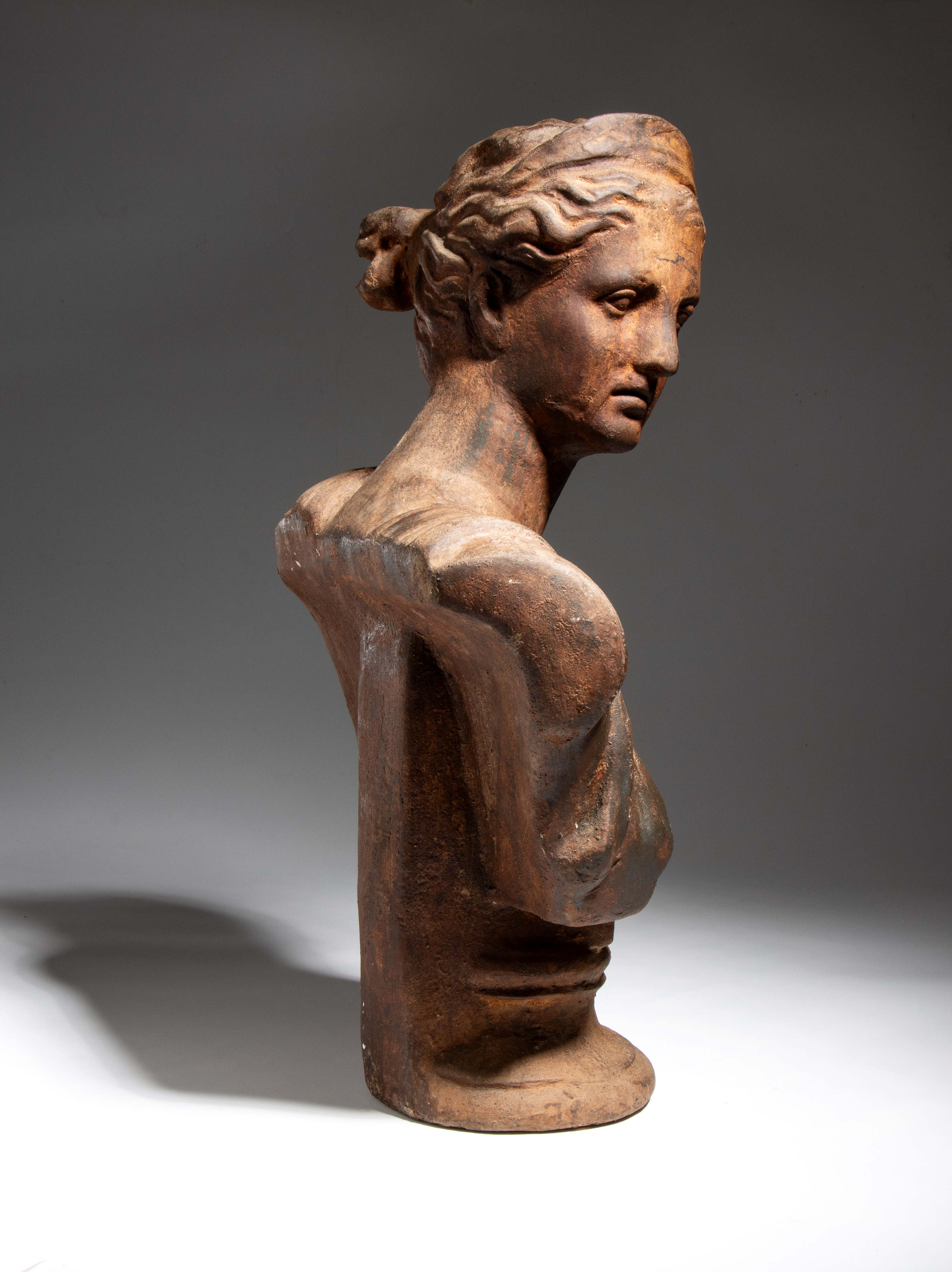 Fine XIX - inizio XX secolo, Busto di Diana in ferro