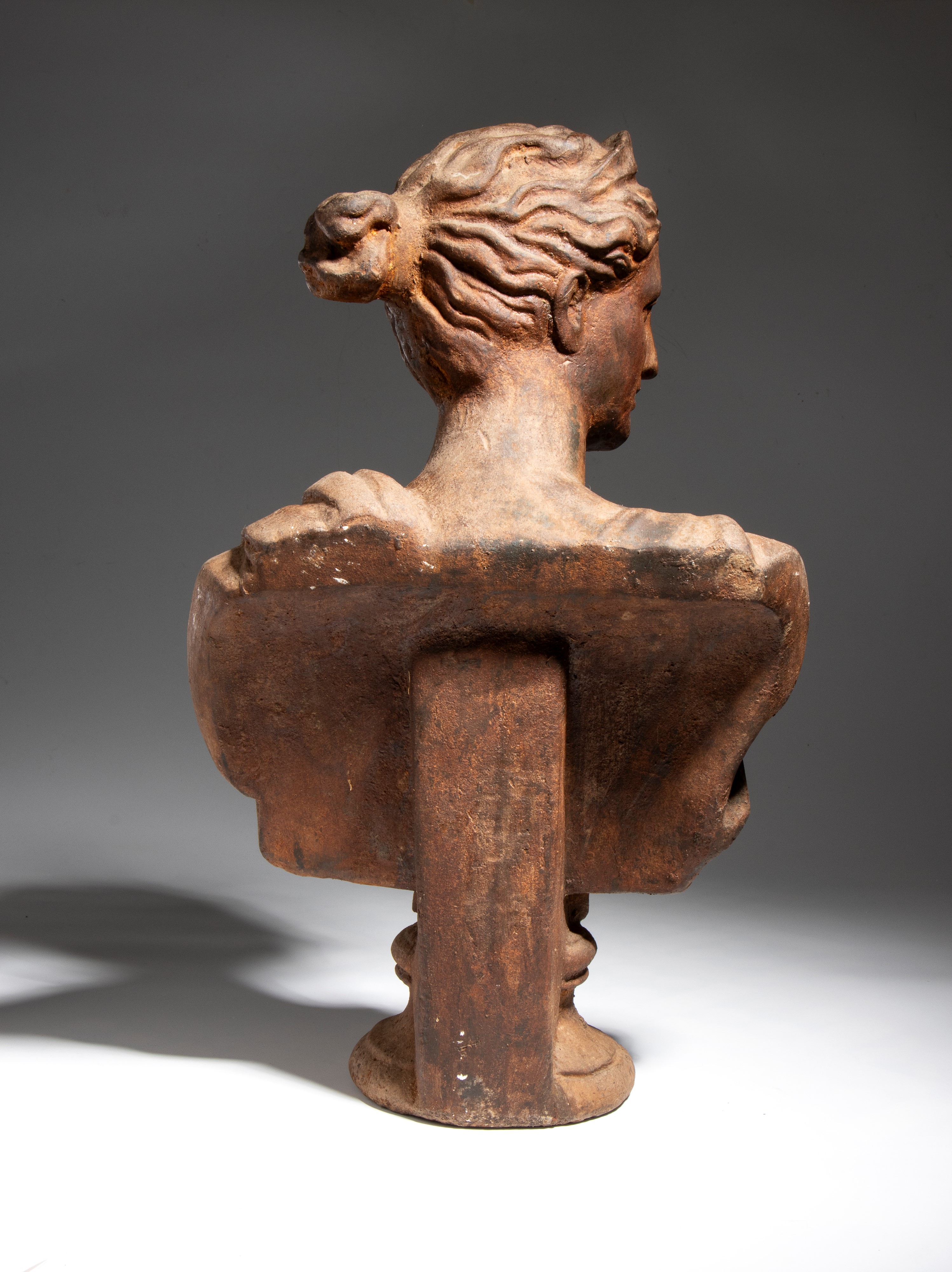 Fine XIX - inizio XX secolo, Busto di Diana in ferro