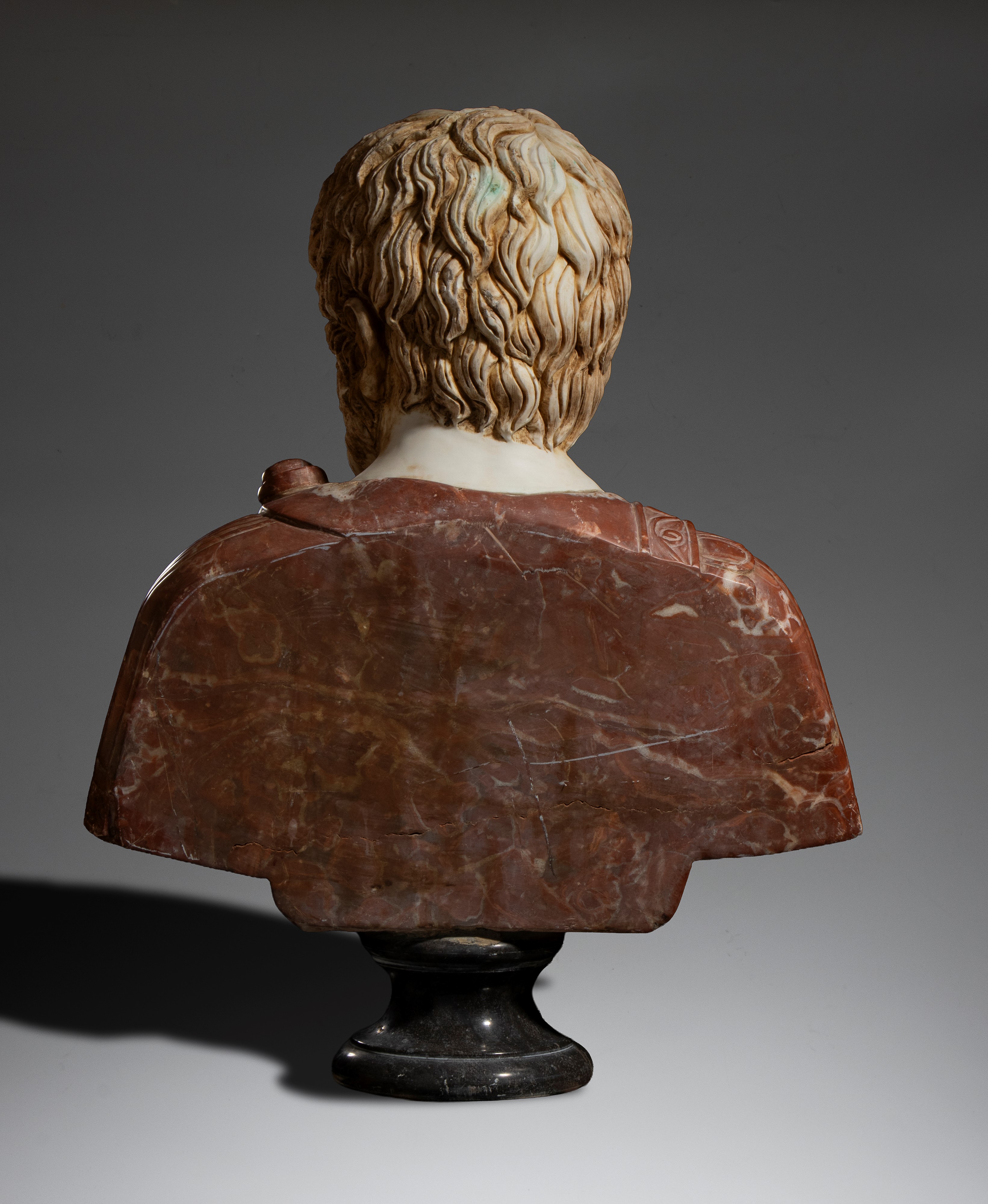 Busto raffigurante l’imperatore Caracalla, in marmi policromi, replica neoclassica del XX secolo