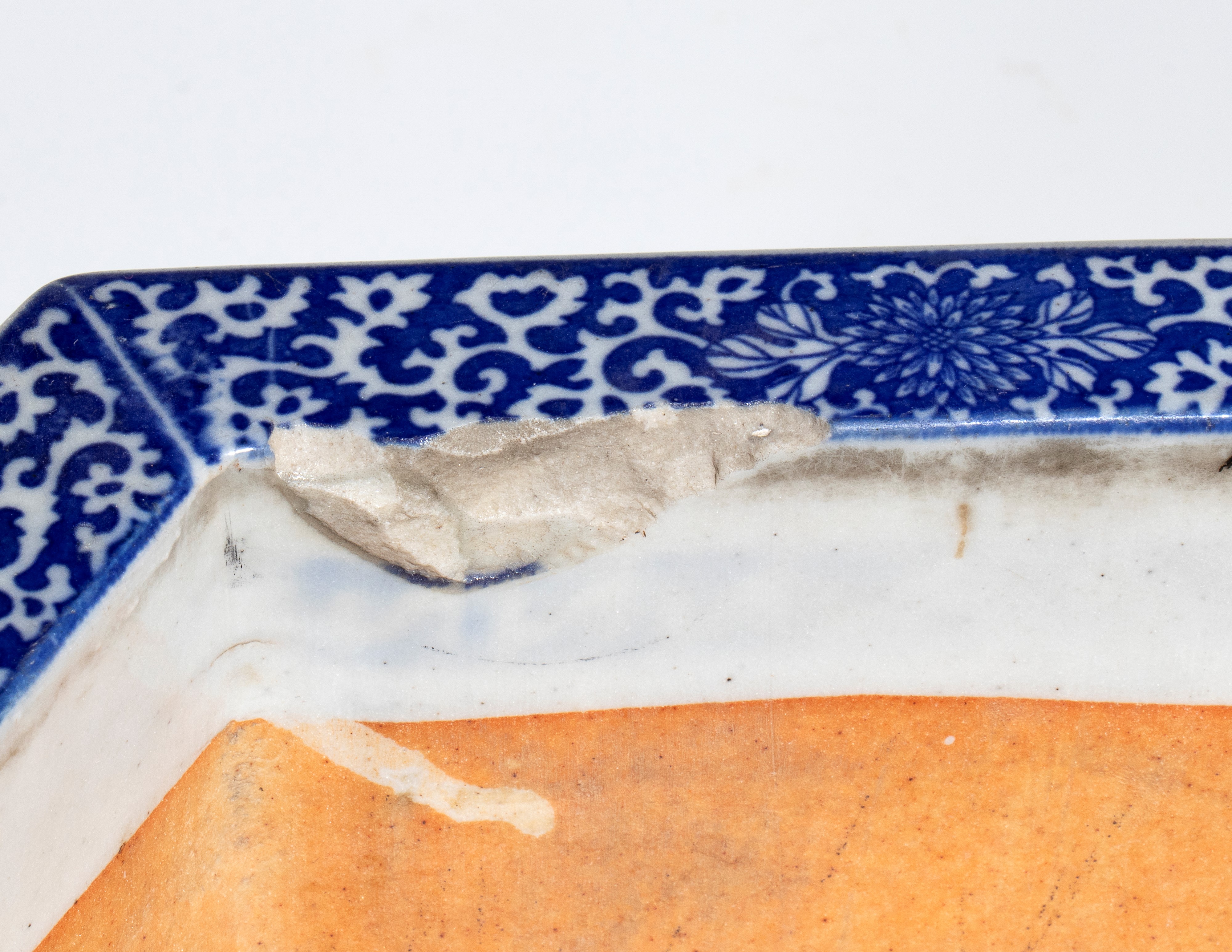 Cachepot, porcellana bianca e blu decorata a motivi floreali e geometrici