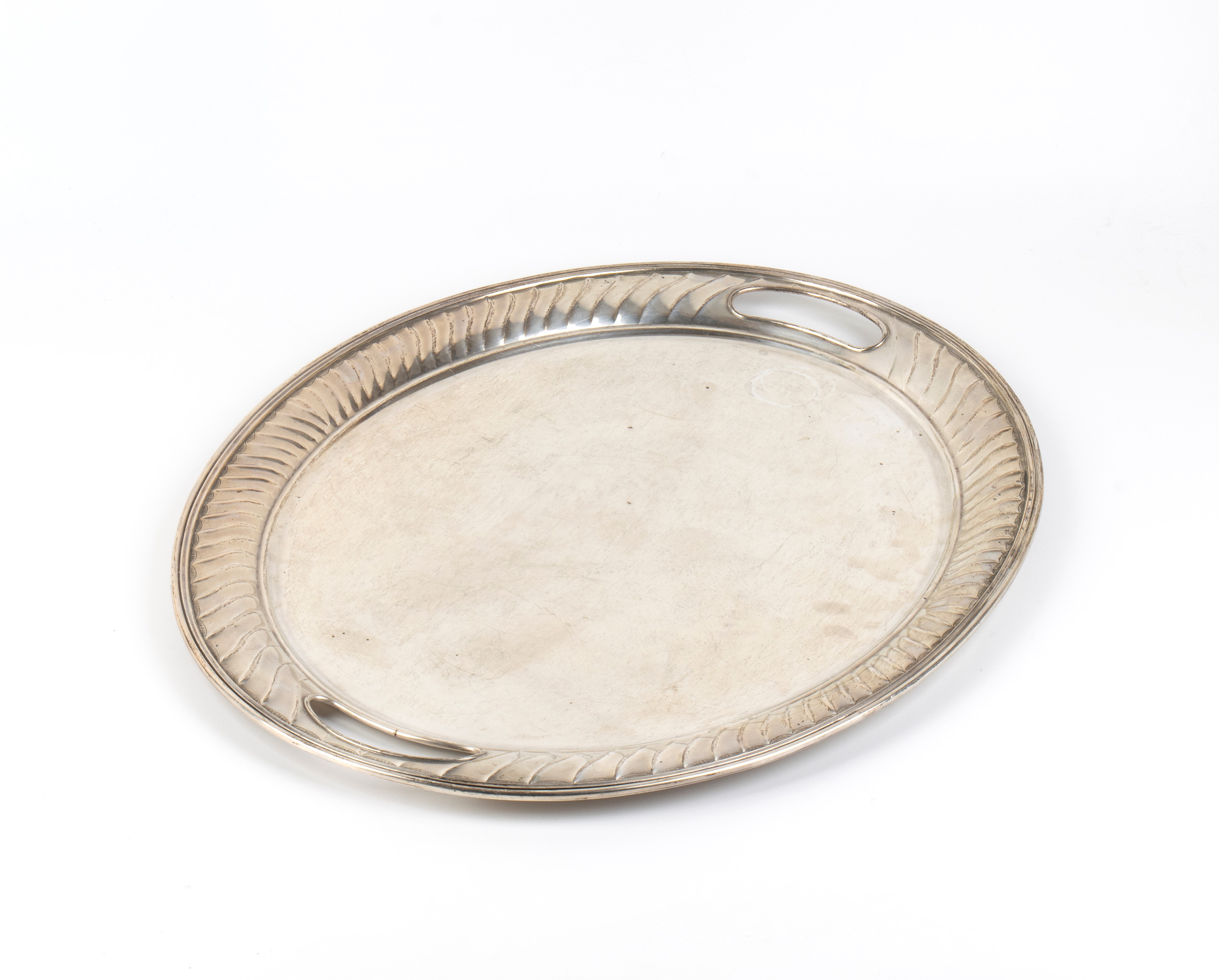 Vassoio ovale italiano in argento 800, punzonato “800 - 176 FI - SAVIOTTI ROMA” (metà XX secolo)