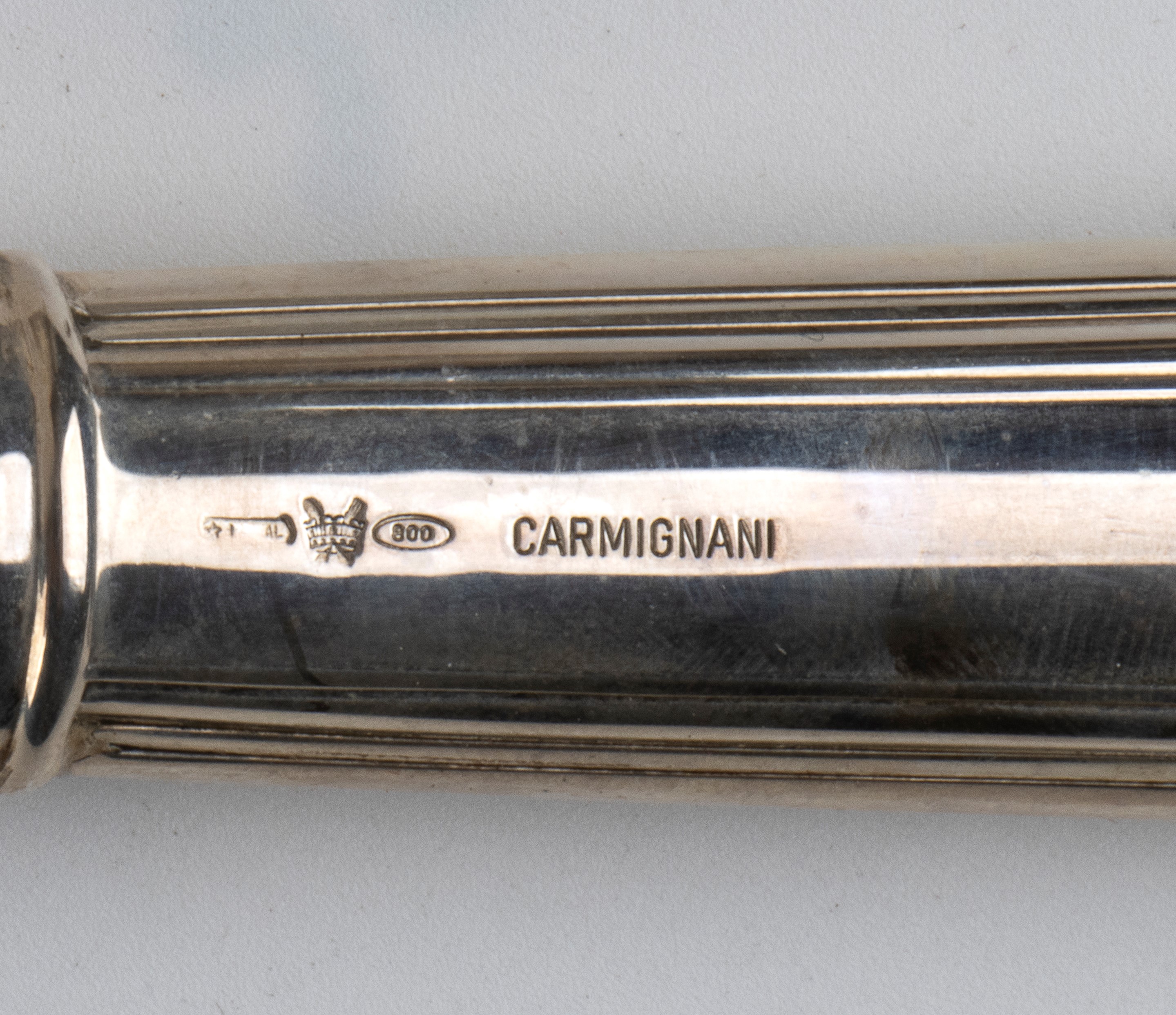 Argentiere Cesa, Servizio da tavola in argento 800/1000 con coltello da pane, cesoia e apribottig...