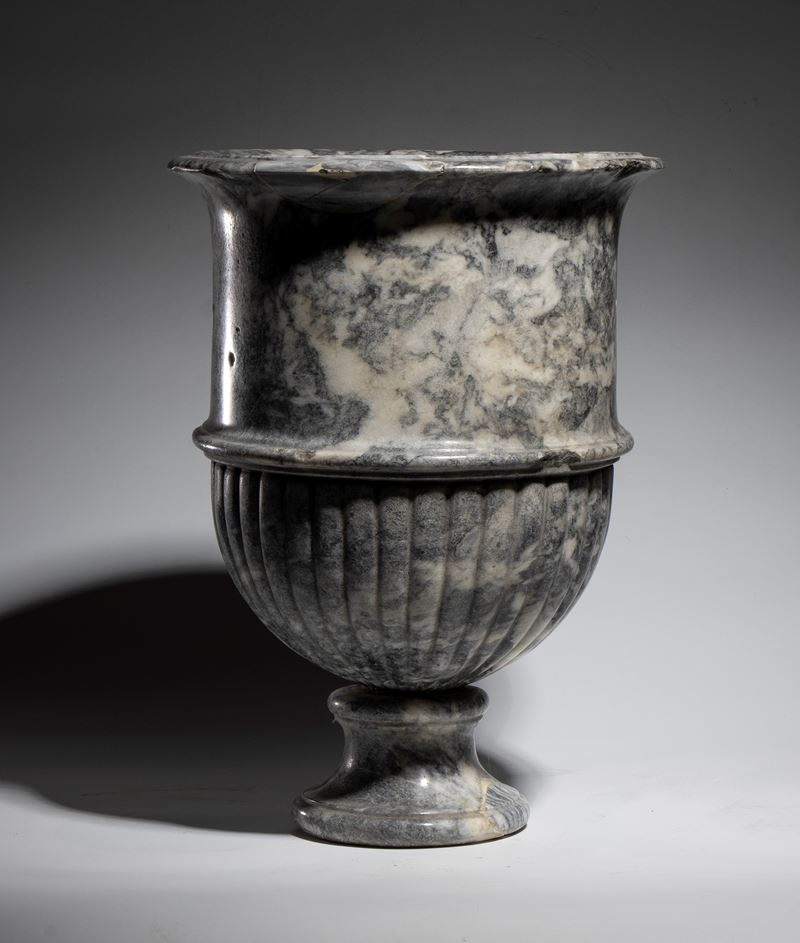 Vaso in marmo africano, XIX secolo