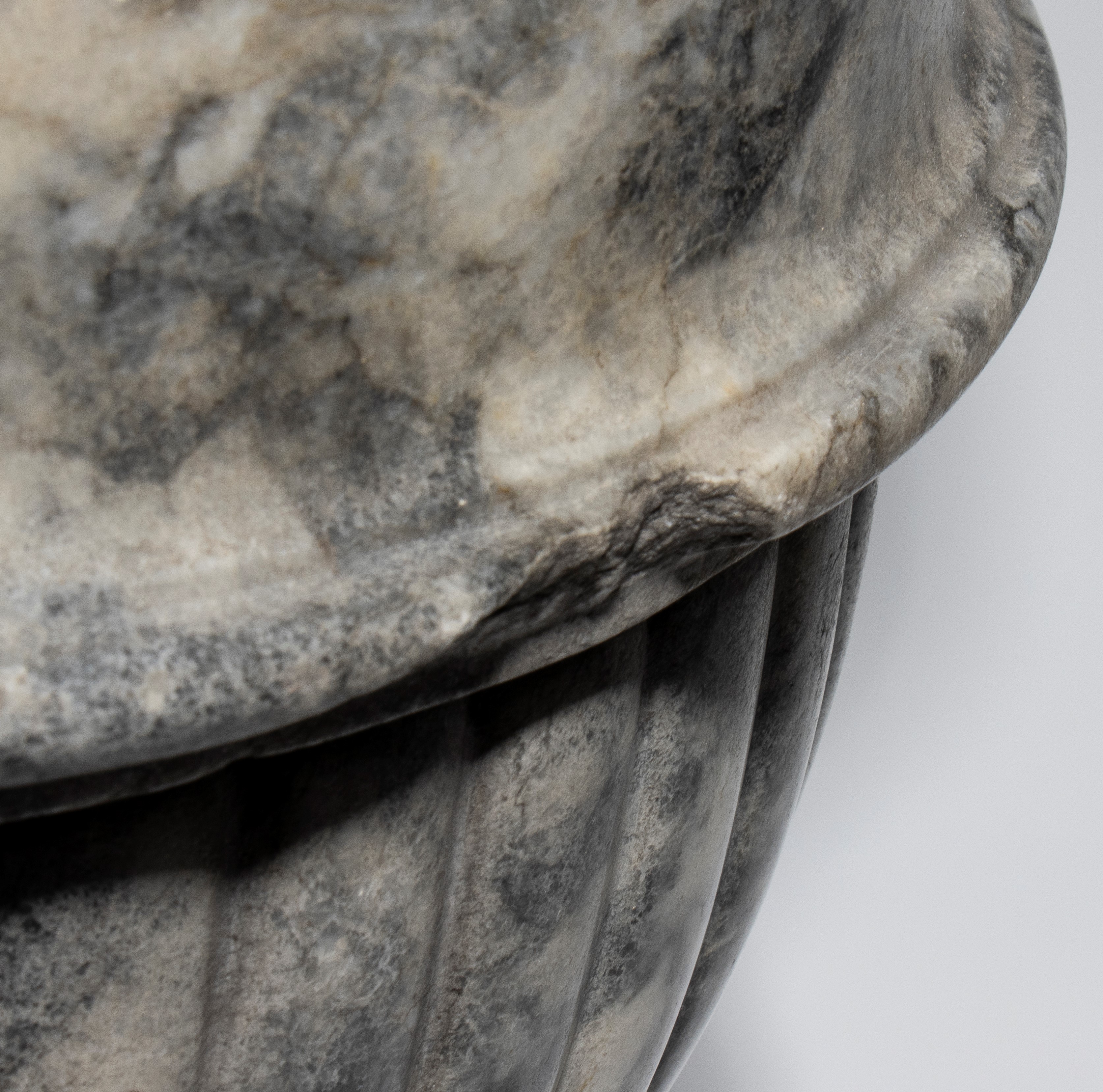 Vaso in marmo africano, XIX secolo