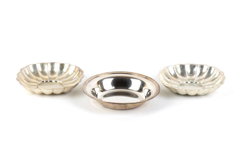 Argenteria italiana, Gruppo di 3 cestini circolari in argento 800/1000 (metà XX secolo)