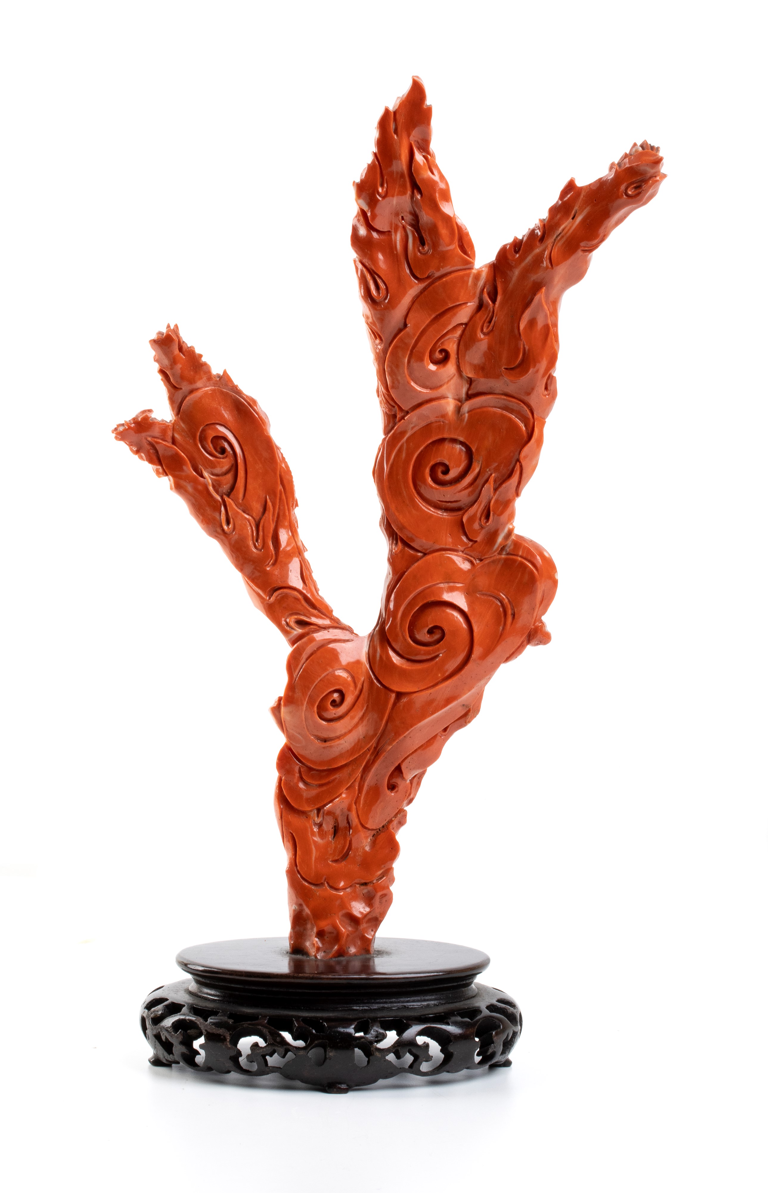 Scultura cinese, Guanyin in corallo cerasuolo (Corallium elatius), Periodo della Repubblica