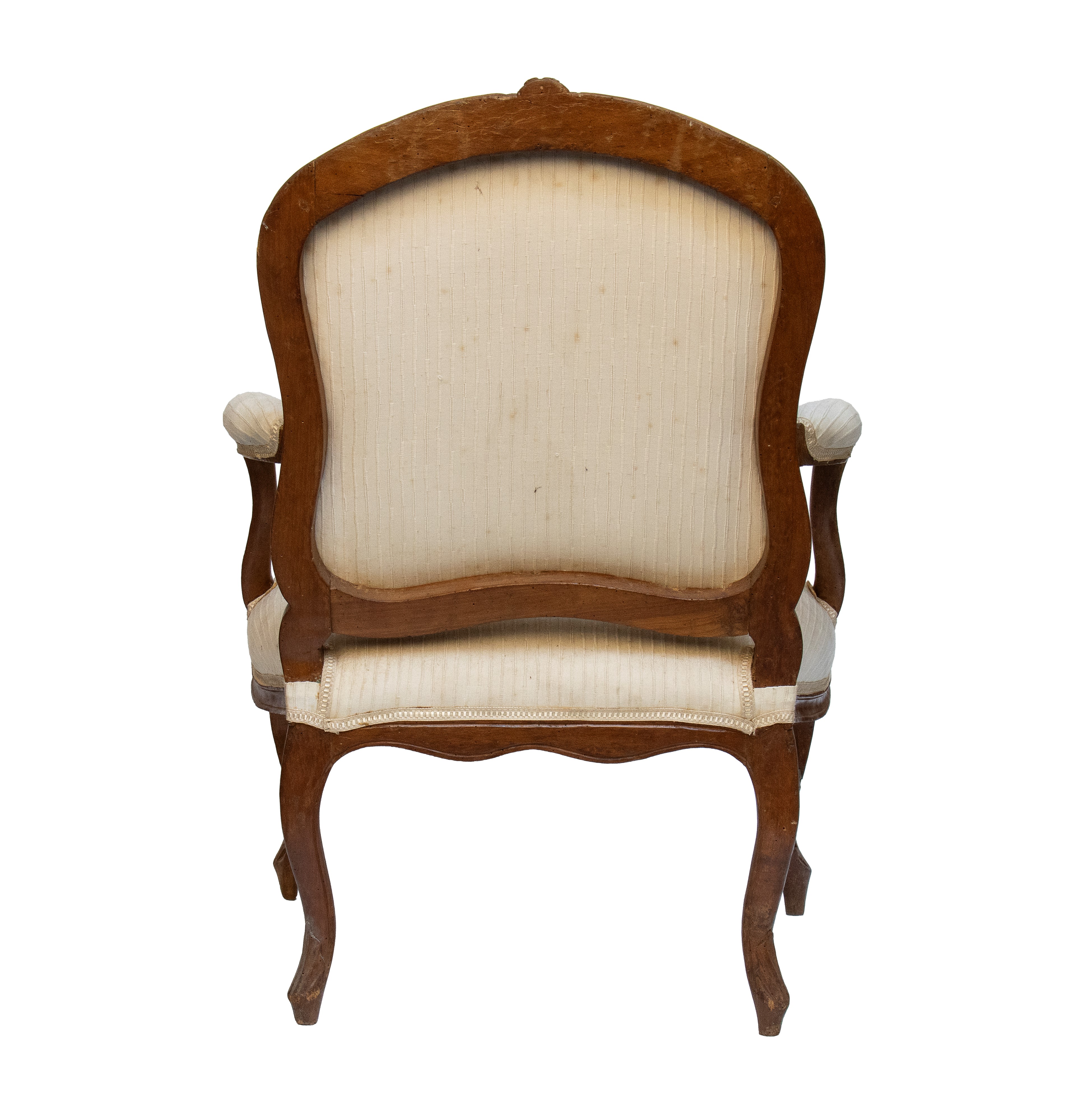 Coppia di poltrone venete, legno di noce scolpito, XVIII secolo
