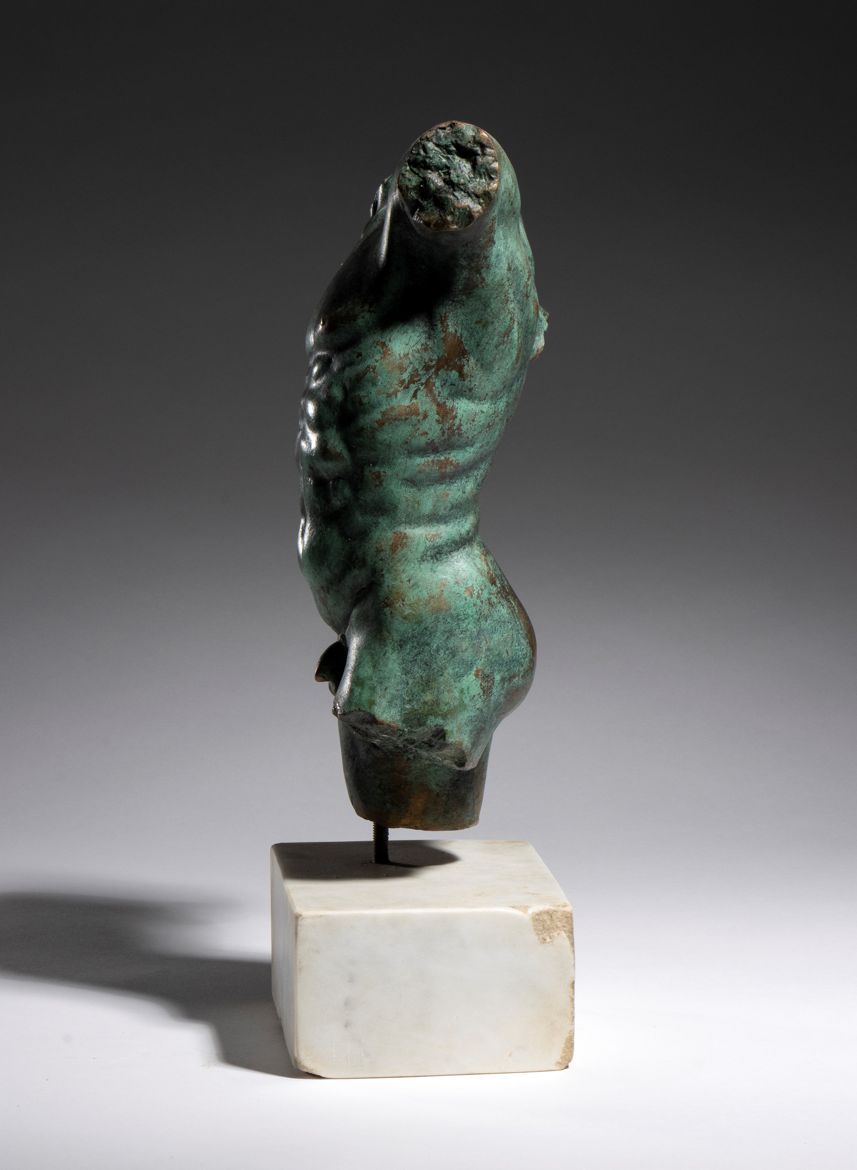 Busto raffigurante torso maschile nudo, fusione in bronzo a cera persa (XX secolo)