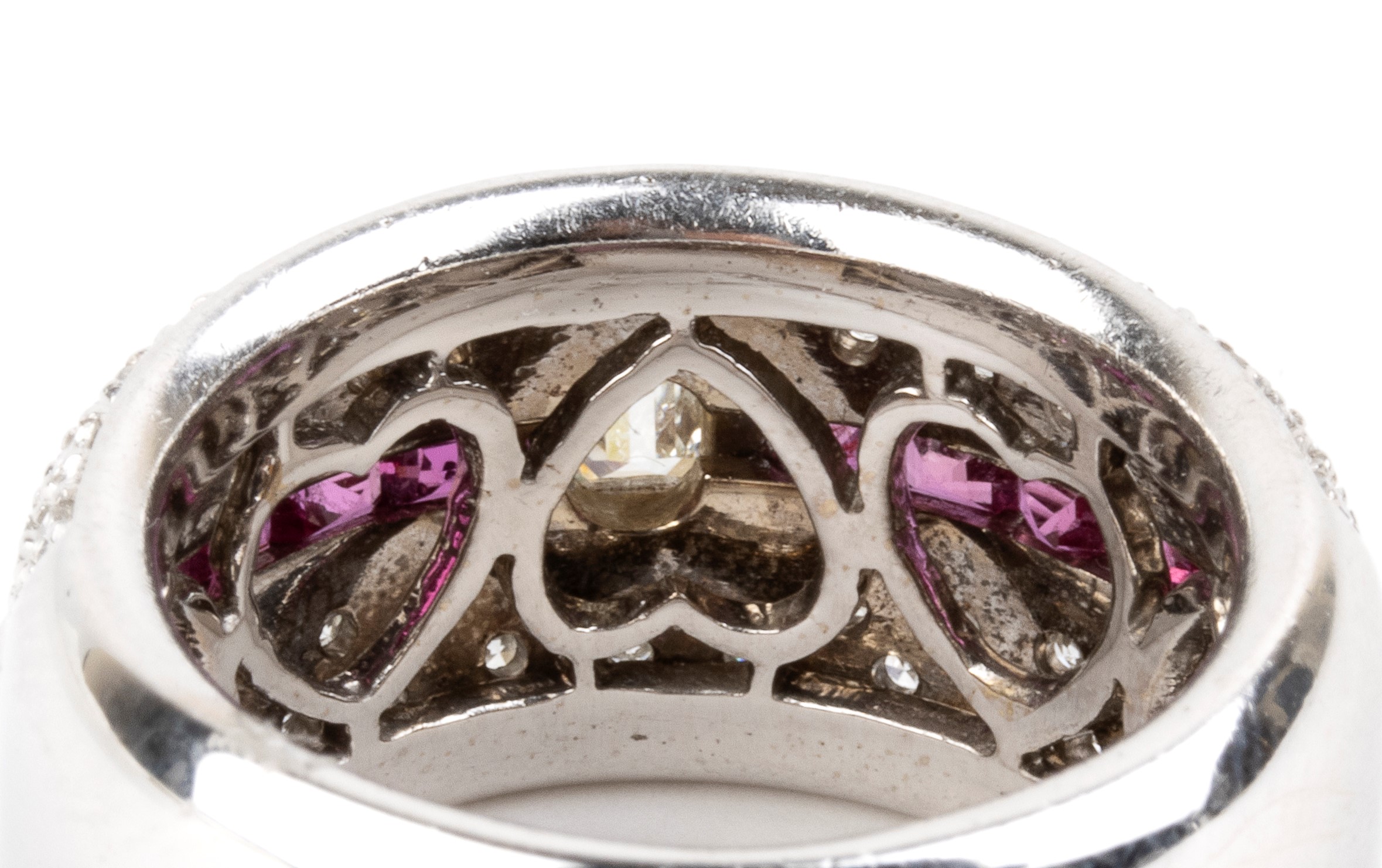 Oro bianco 18k, Anello a fascia con diamanti e rubini