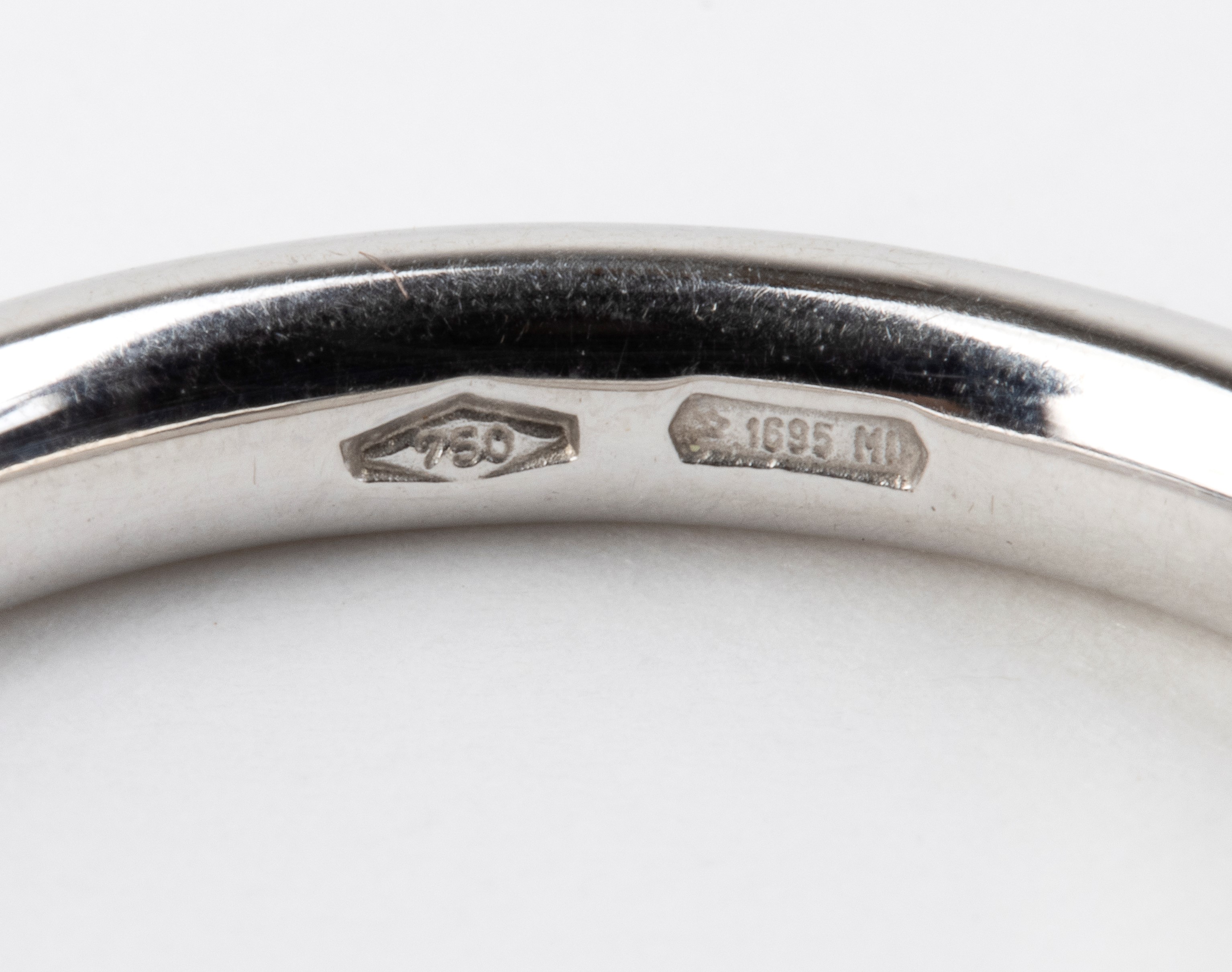 Pomellato - Collezione Lucciole: tre anelli in oro 18k con diamanti