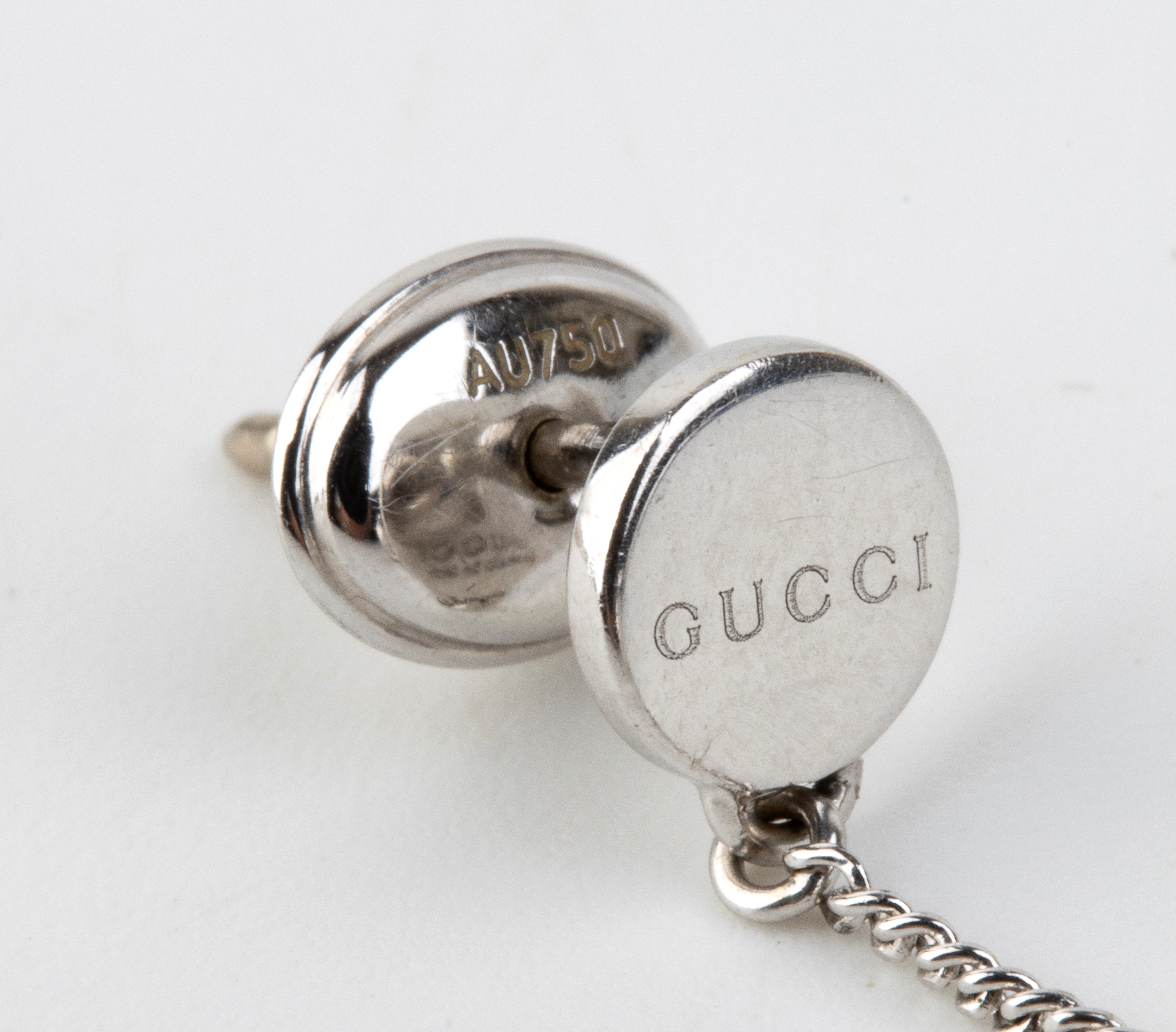 Gucci - Paio di orecchini pendenti in oro bianco 18k