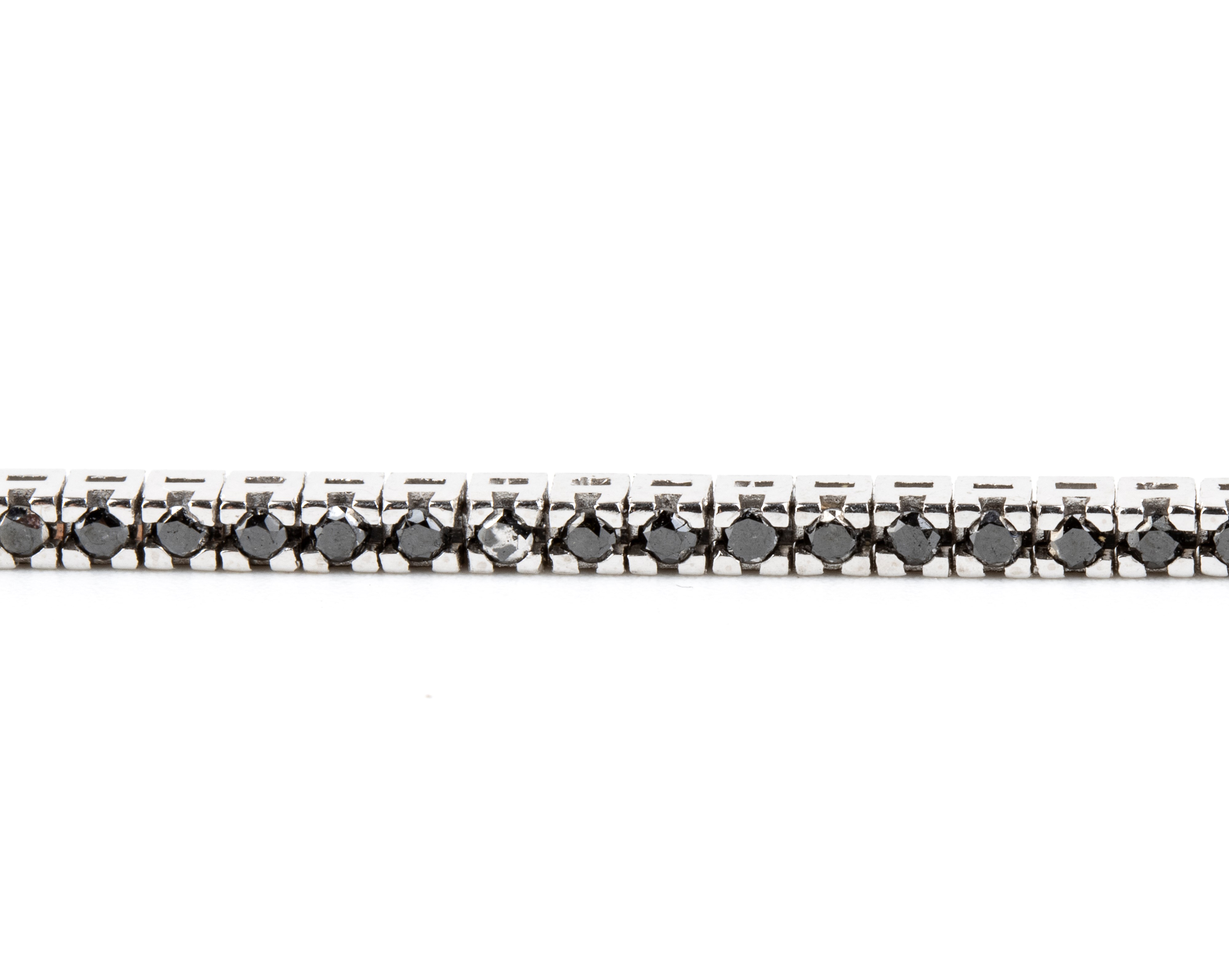 Bracciale tennis in oro bianco 18k con diamanti neri