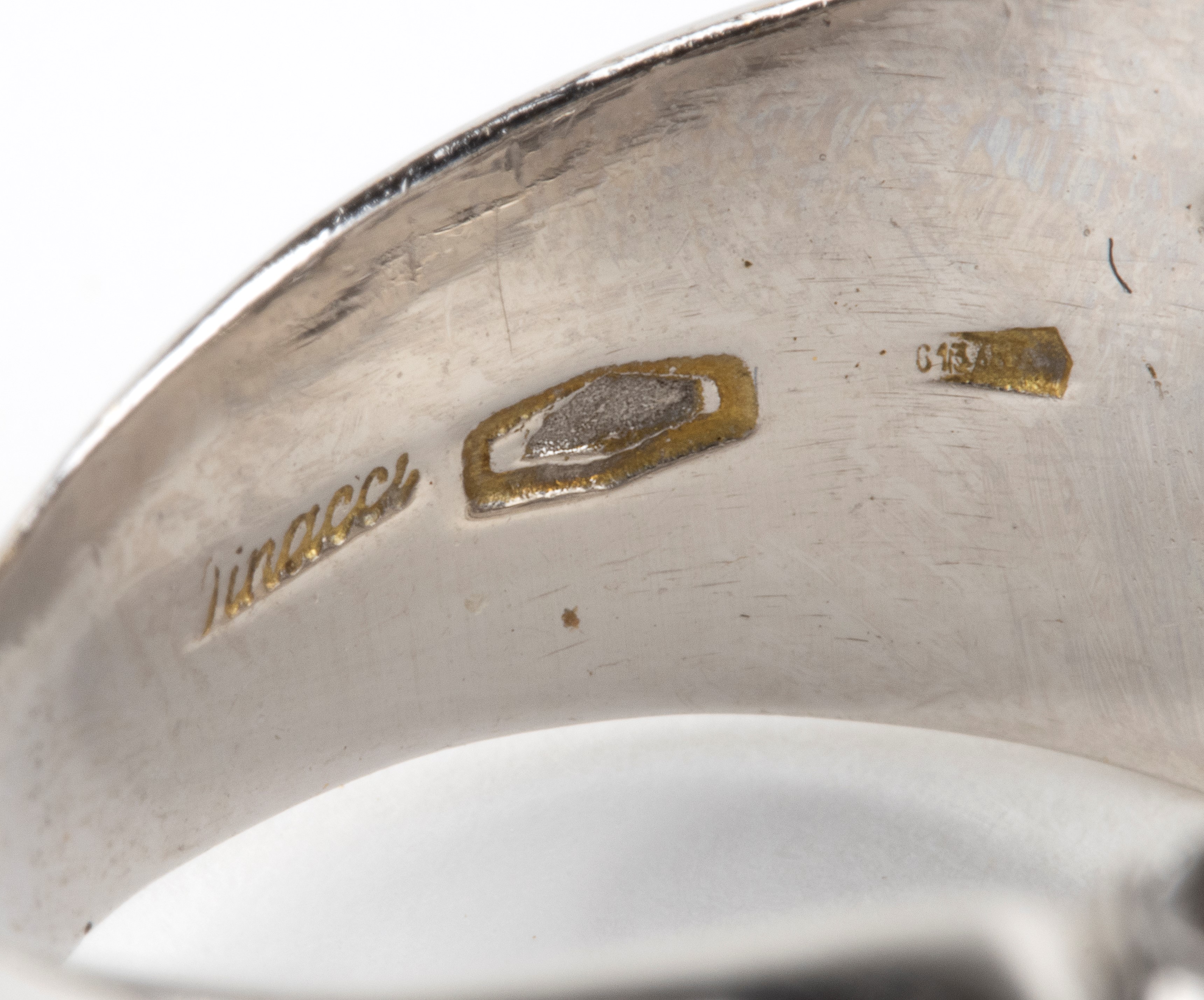 Fratelli Dinacci - Dinacci, Anello a fascia in oro bianco 18k con pavé di diamanti