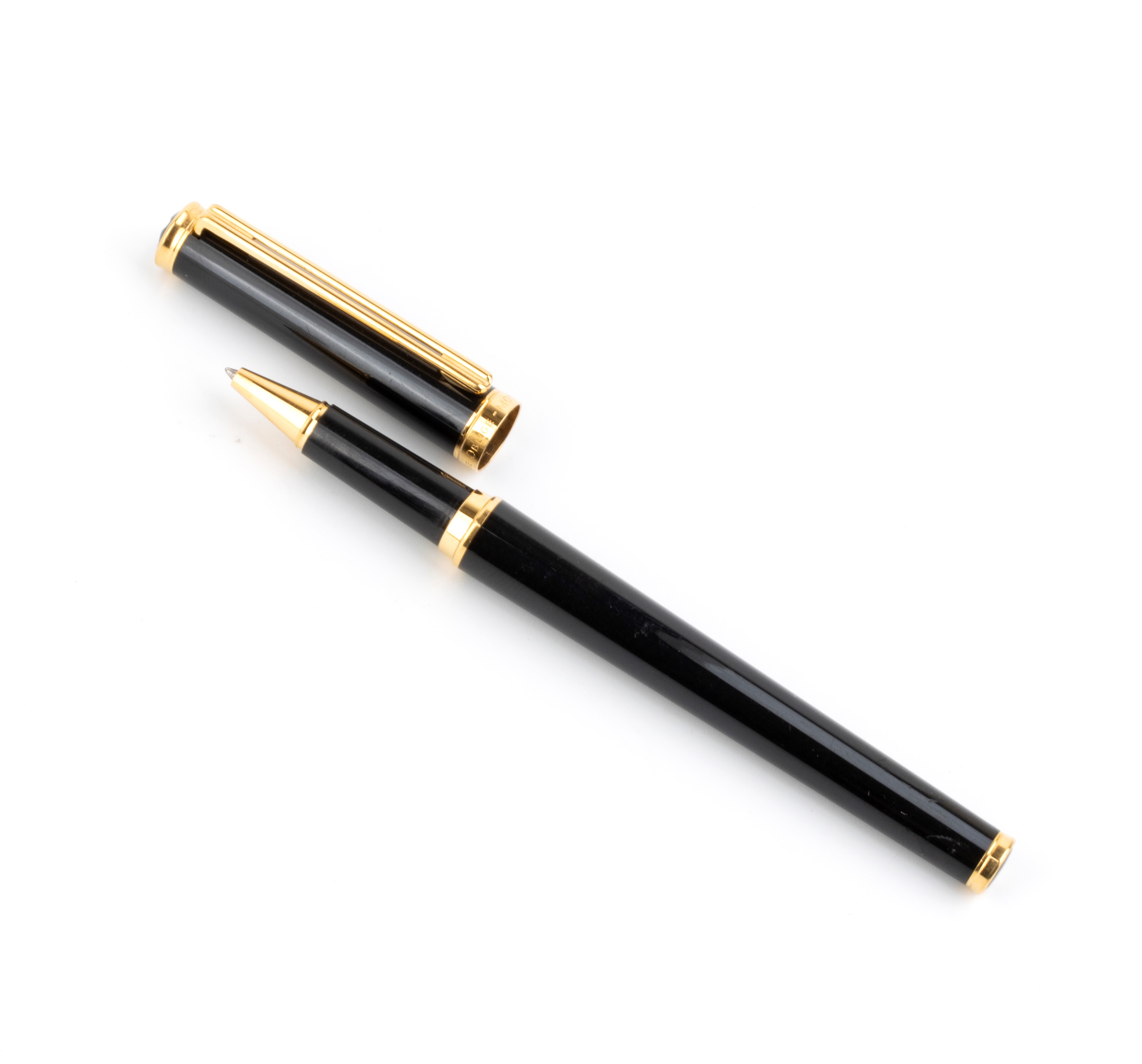 Montblanc - Penna a sfera “Noblesse Oblige” in resina nera con stella intarsiata