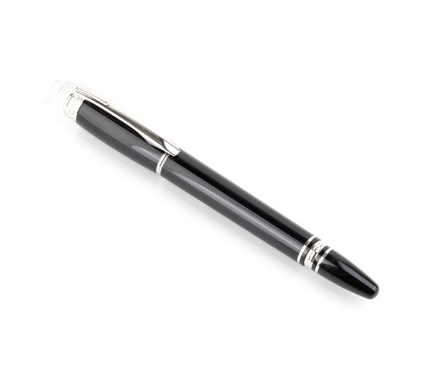 MONTBLANC - StarWalker Ultrablack: penna roller