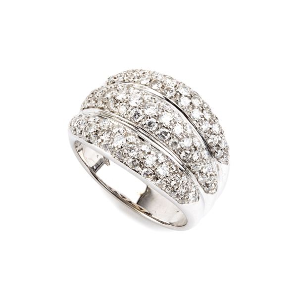 Anello a fascia in oro e diamanti   