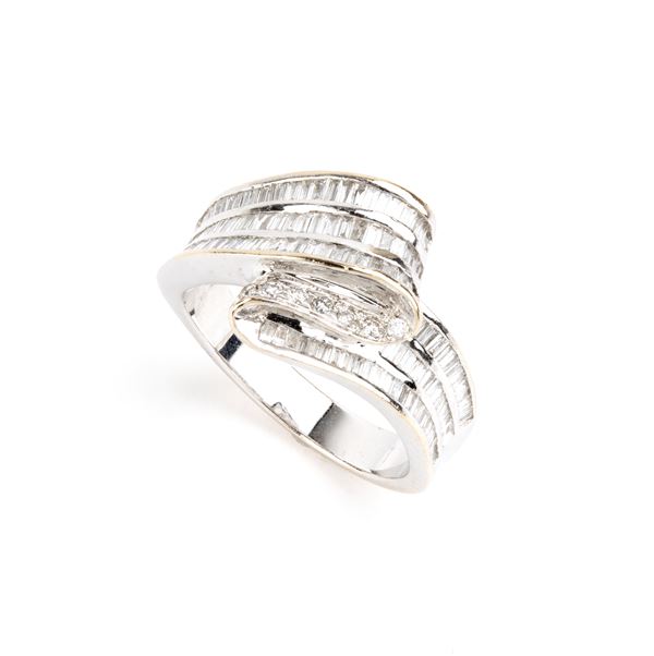 Anello oro con diamanti 