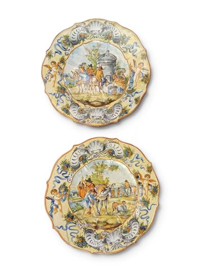 Italia, XIX secolo, Coppia di piatti decorativi in maiolica