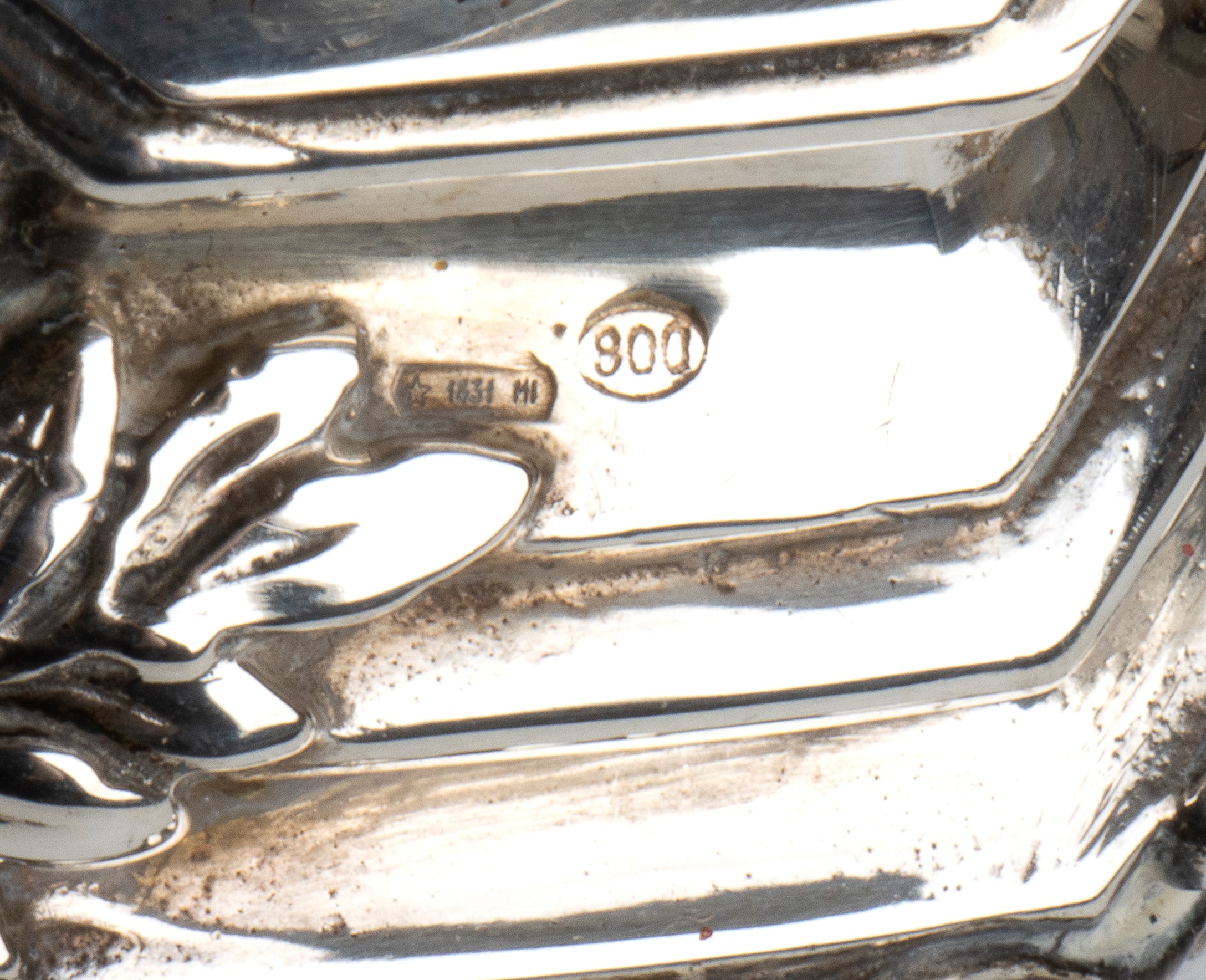 Gruppo di dieci sculture, argento 800/1000 e smalti policromi raffiguranti soldati, seconda metà ...
