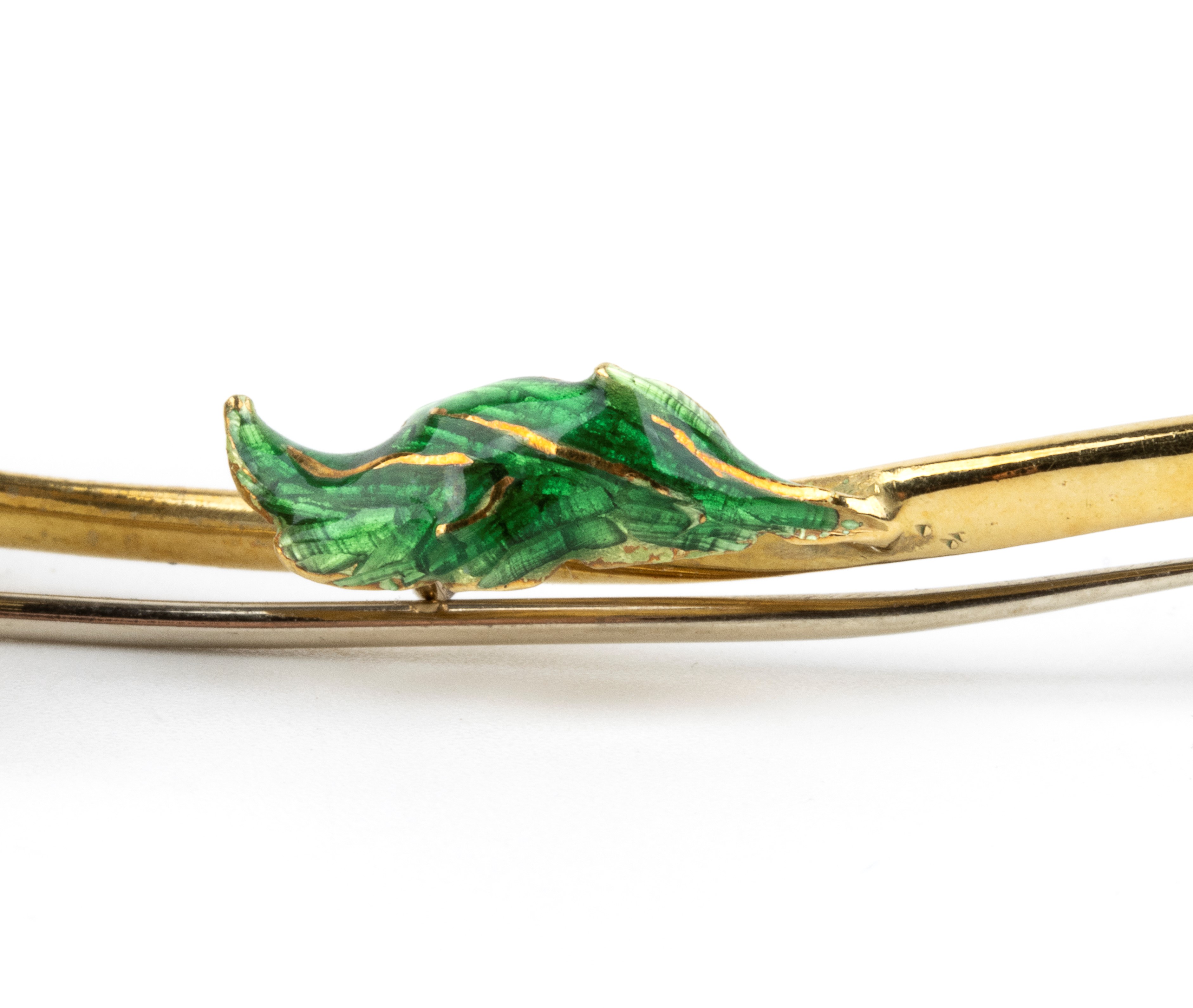 Spilla fiore, oro 18k bianco e giallo con smalti