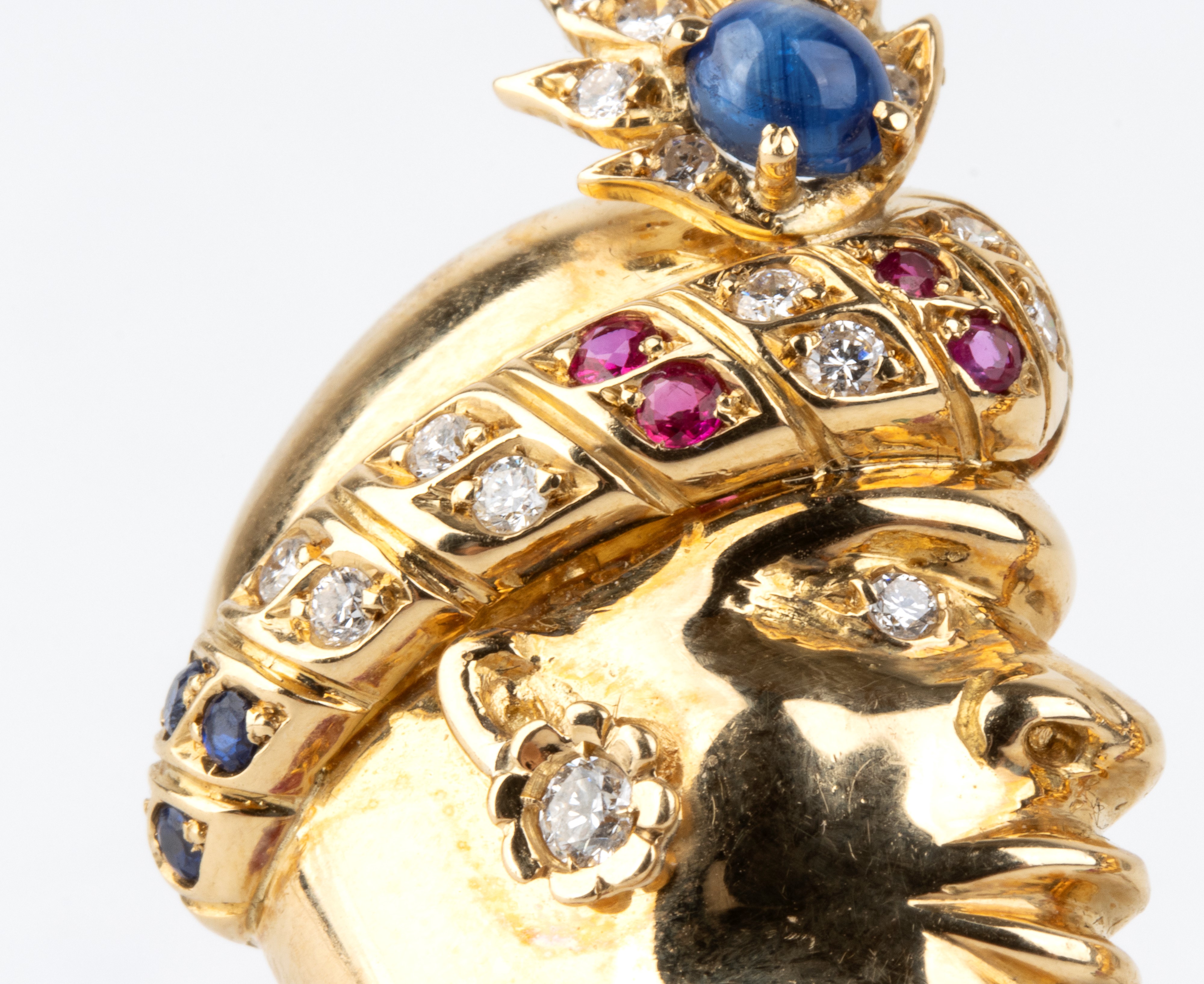 Filippo Moroni - Paio di orecchini in oro 18k con diamanti, zaffiri, rubini e smeraldi